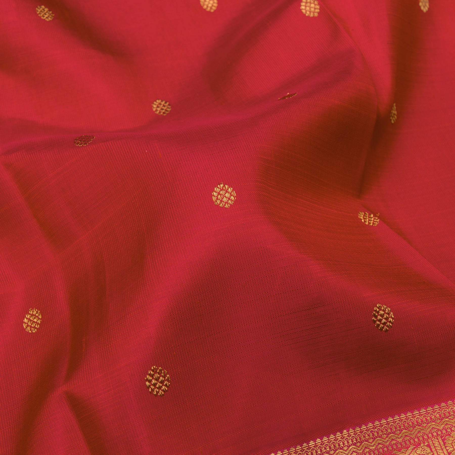 Kanakavalli Kanjivaram Silk Sari 23-110-HS001-11494 - Fabric View