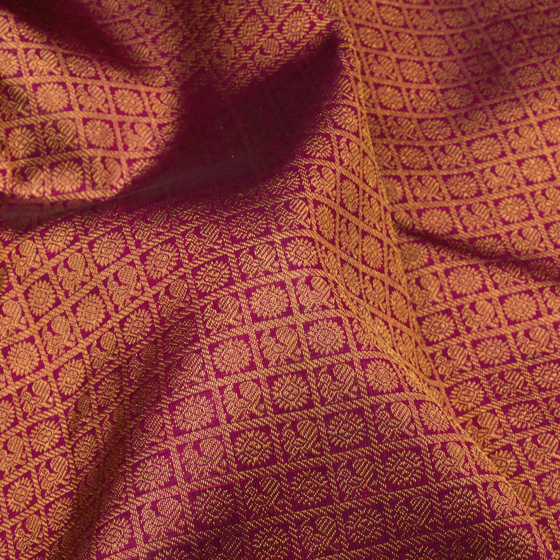 Kanakavalli Kanjivaram Silk Sari 23-110-HS001-11603 - Fabric View