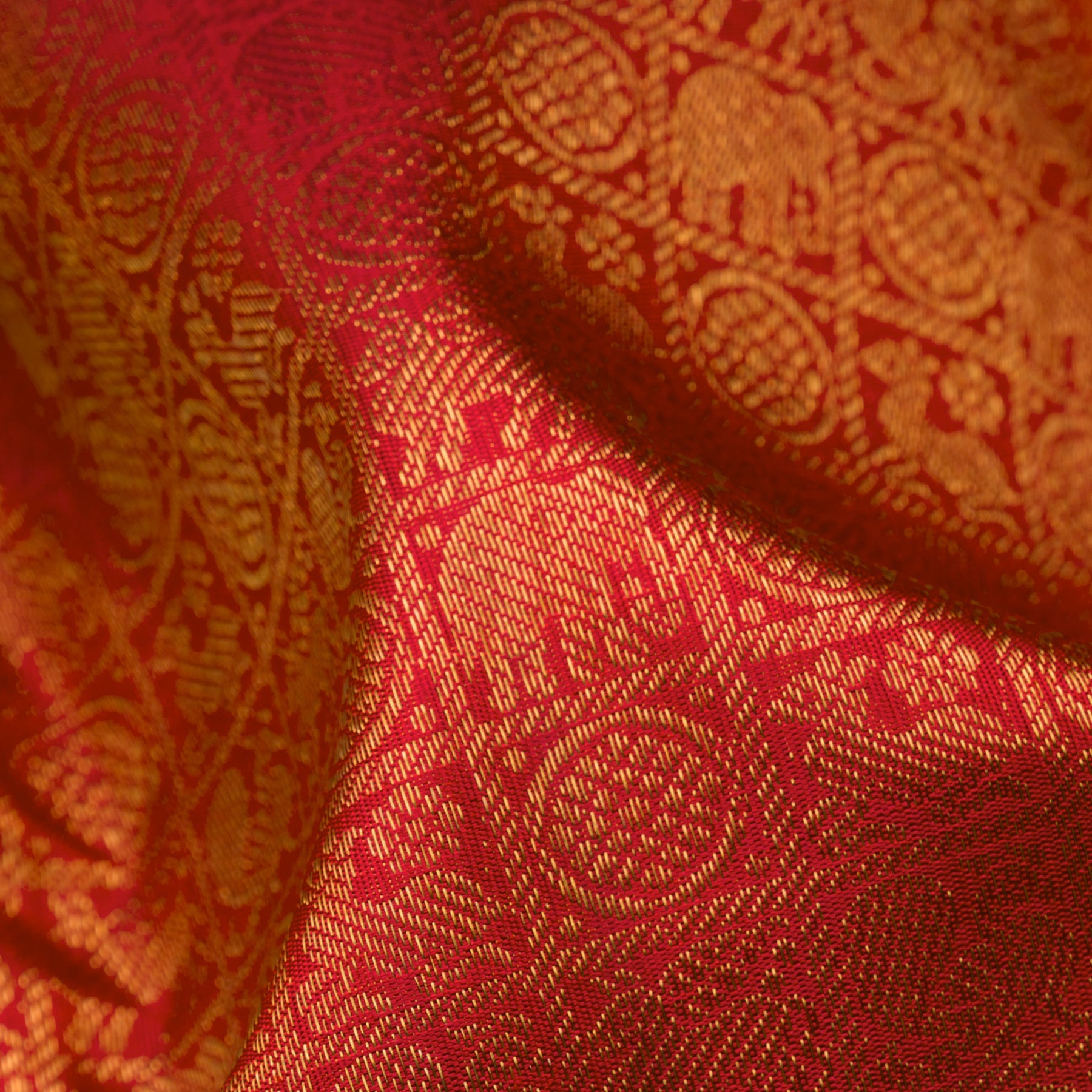 Kanakavalli Kanjivaram Silk Sari 23-110-HS001-12303 - Fabric View