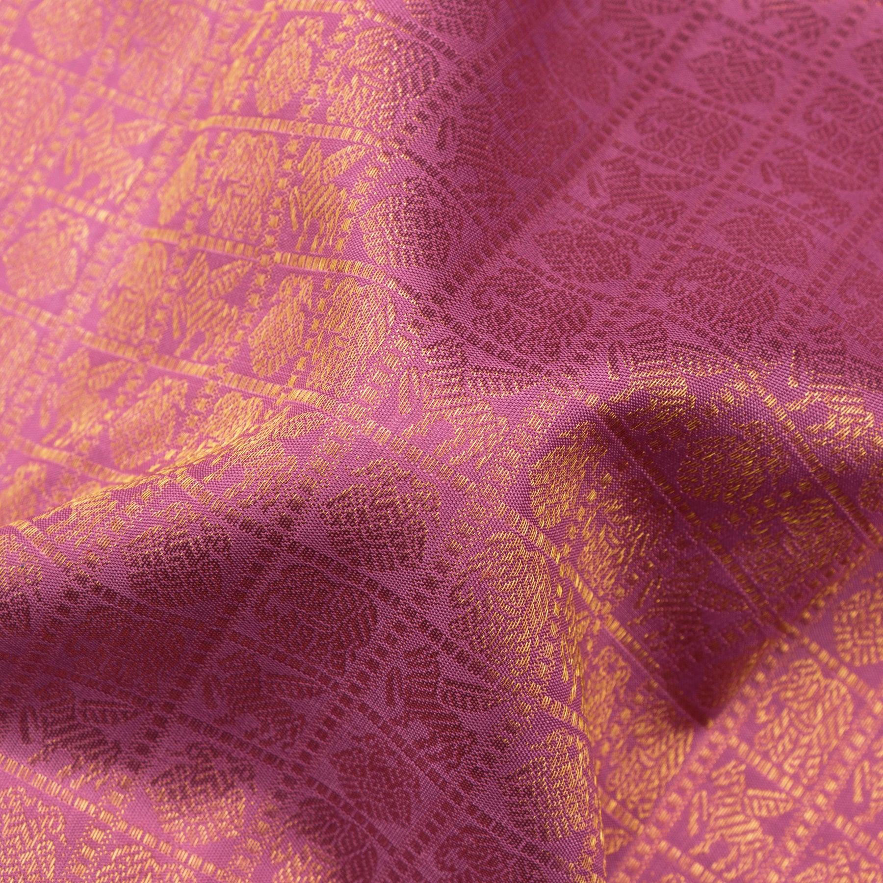 Kanakavalli Kanjivaram Silk Sari 23-110-HS001-13487 - Fabric View