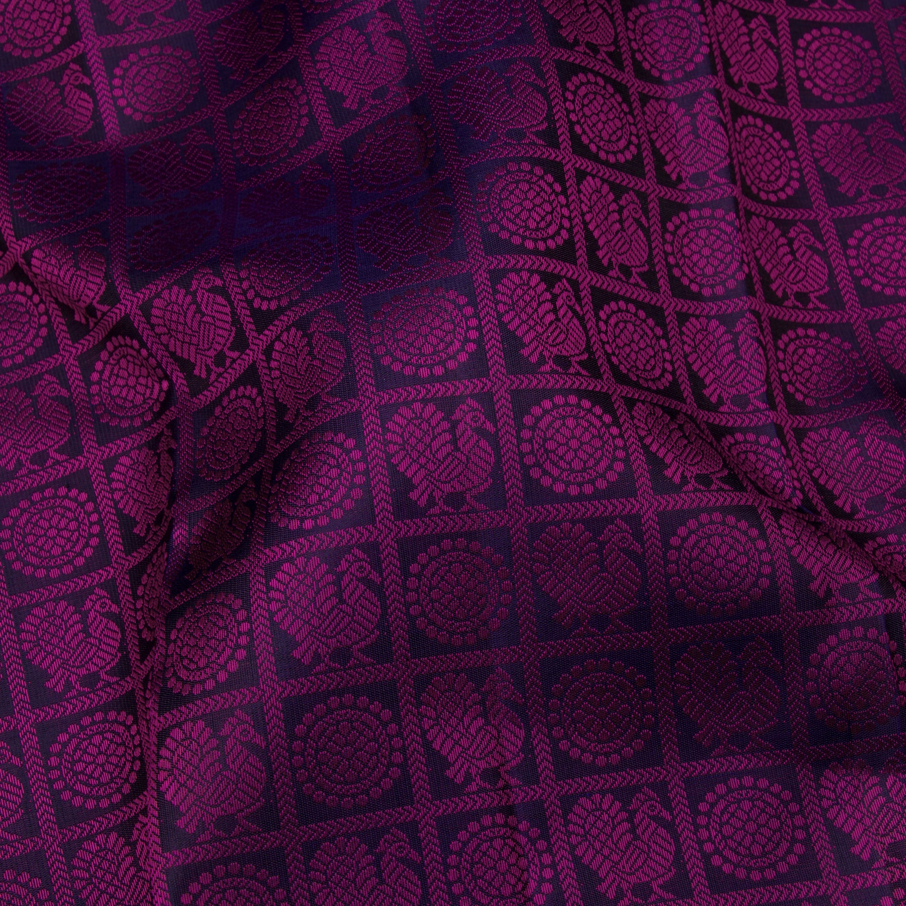 Kanakavalli Kanjivaram Silk Sari 23-110-HS001-14317 - Fabric View