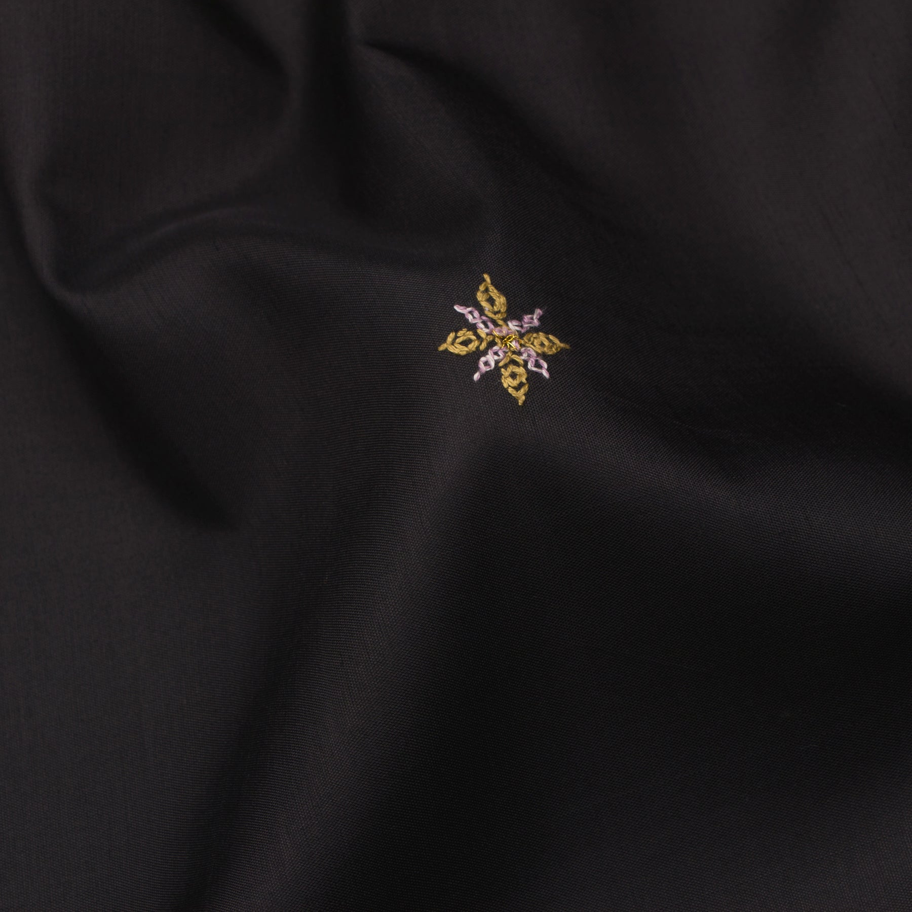 Kanakavalli Kanjivaram Silk Sari 23-560-HS001-01567 - Fabric View