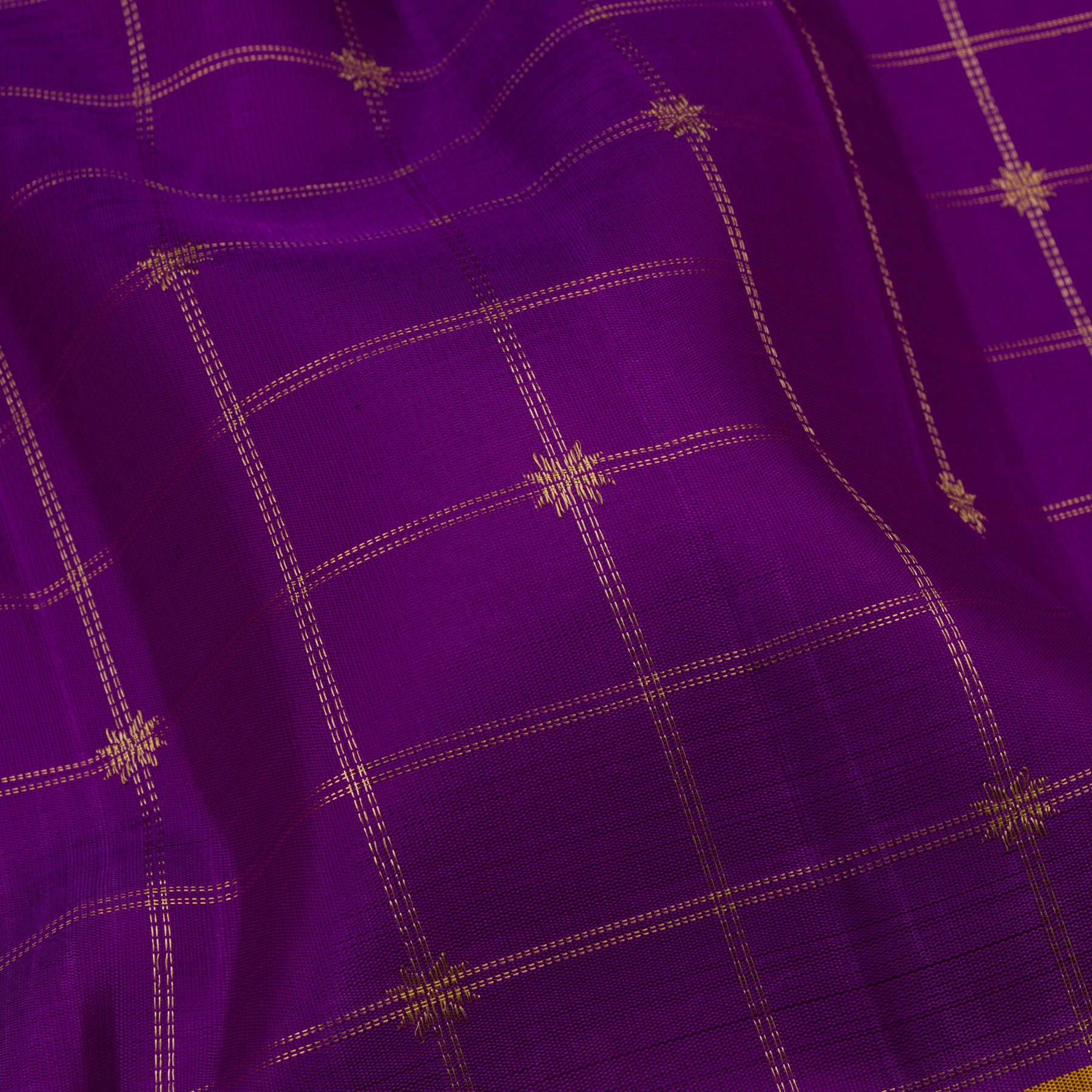 Kanakavalli Kanjivaram Silk Sari 23-595-HS001-02914 - Fabric View