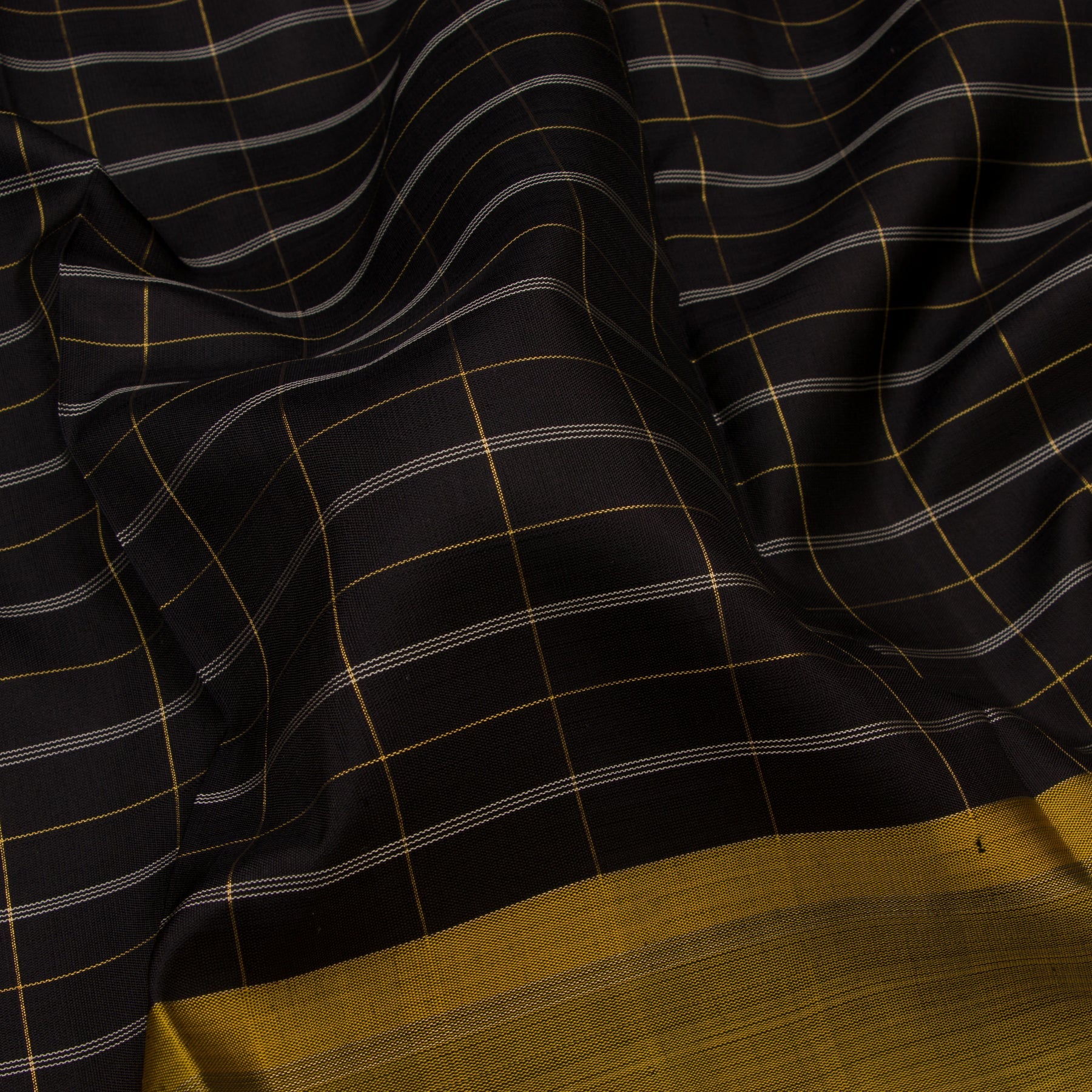 Kanakavalli Kanjivaram Silk Sari 23-595-HS001-03682 - Fabric View
