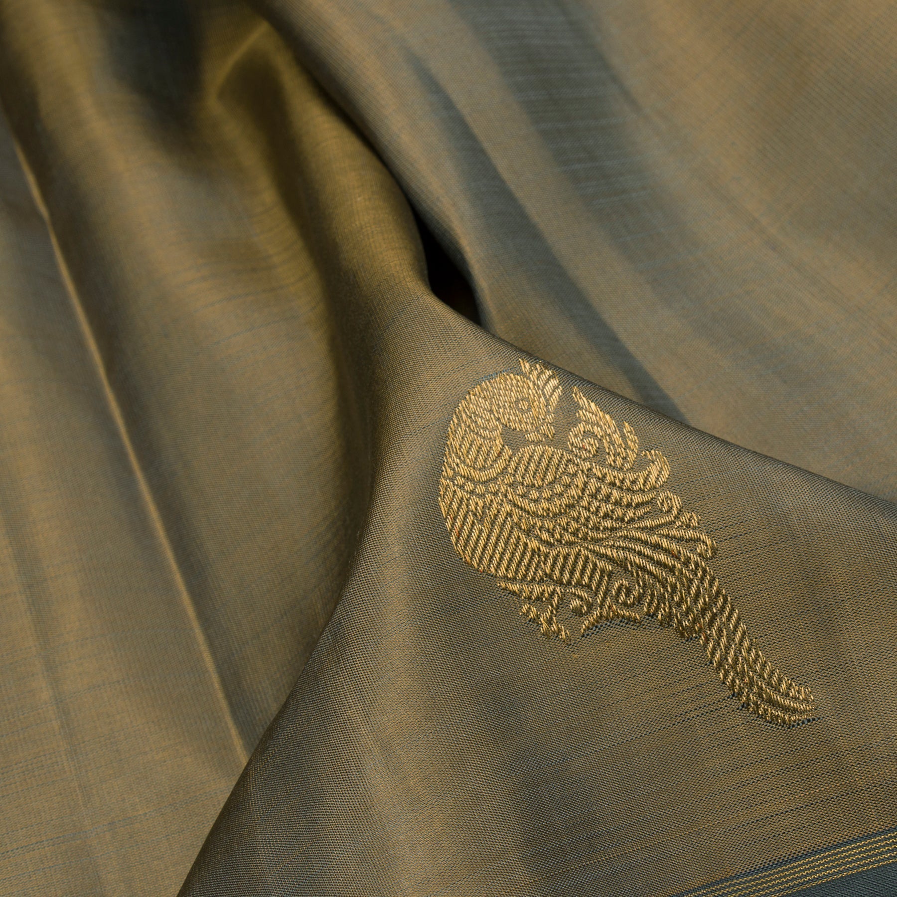 Kanakavalli Kanjivaram Silk Sari 23-595-HS001-08038 - Fabric View