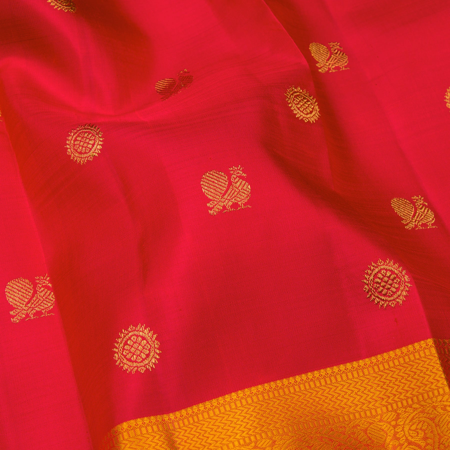 Kanakavalli Kanjivaram Silk Sari 23-595-HS001-09384 - Fabric View