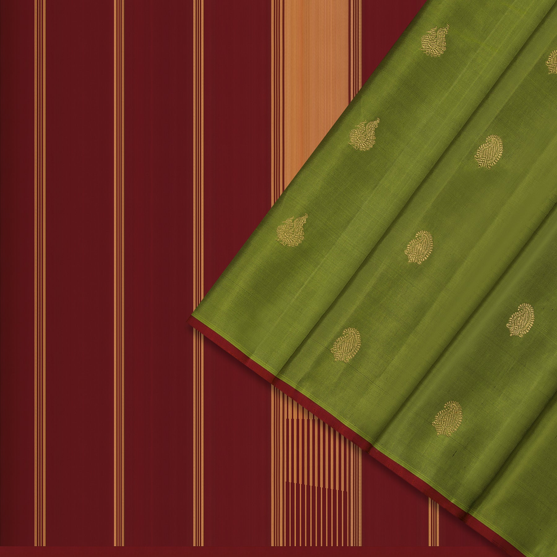 How to identify a pure kanjeevaram silk saree - Quora