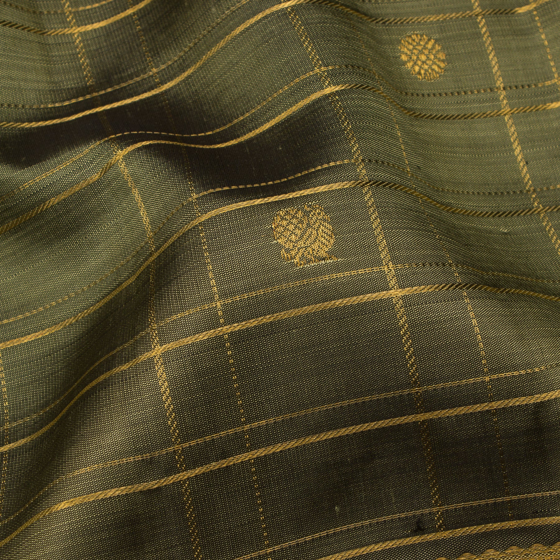 Kanakavalli Kanjivaram Silk Sari 23-595-HS001-12147 - Fabric View