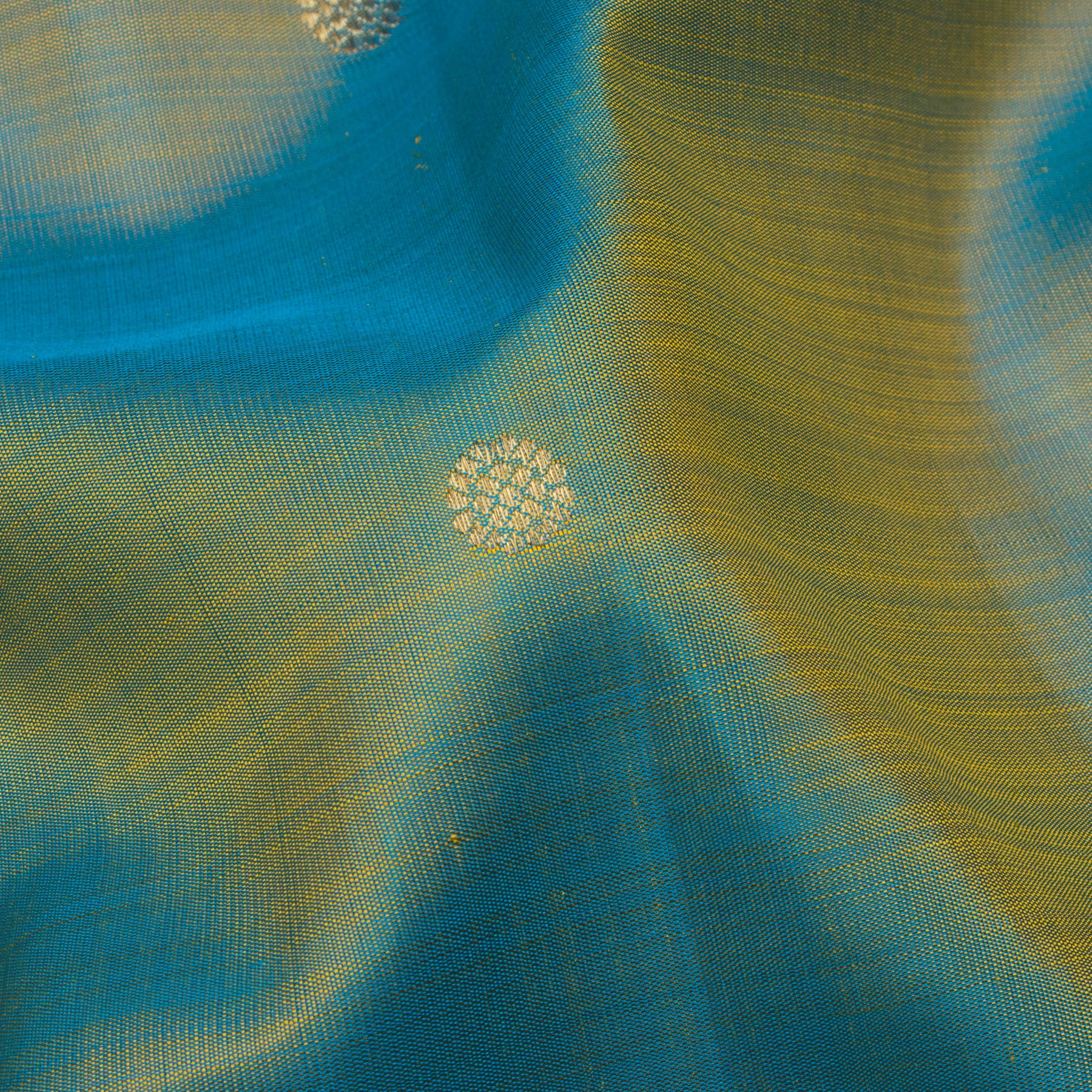 Kanakavalli Kanjivaram Silk Sari 23-595-HS001-12183 - Fabric View