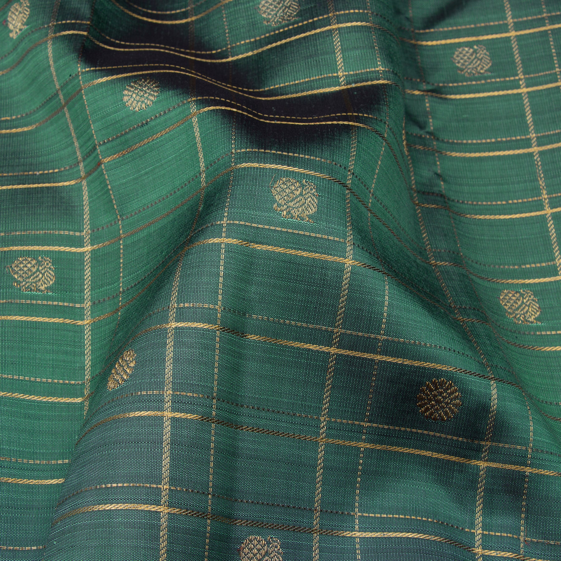Kanakavalli Kanjivaram Silk Sari 23-595-HS001-13687 - Fabric View