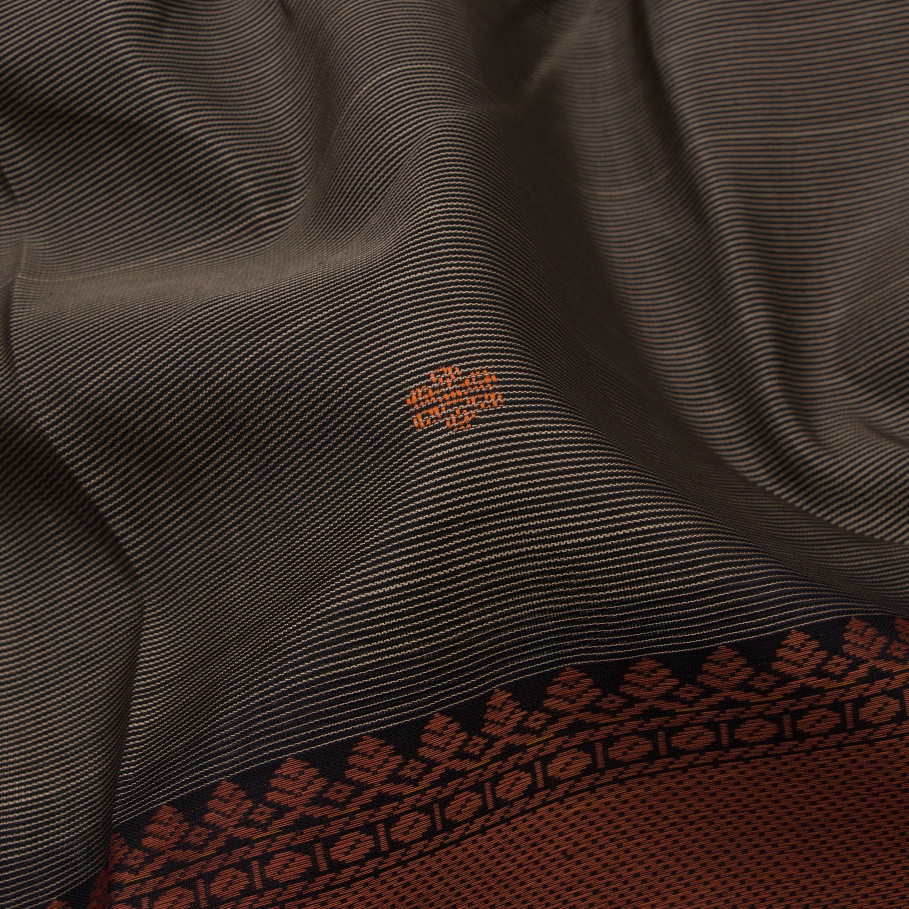Kanakavalli Silk/Cotton Sari 23-598-HS005-01109 - Fabric View