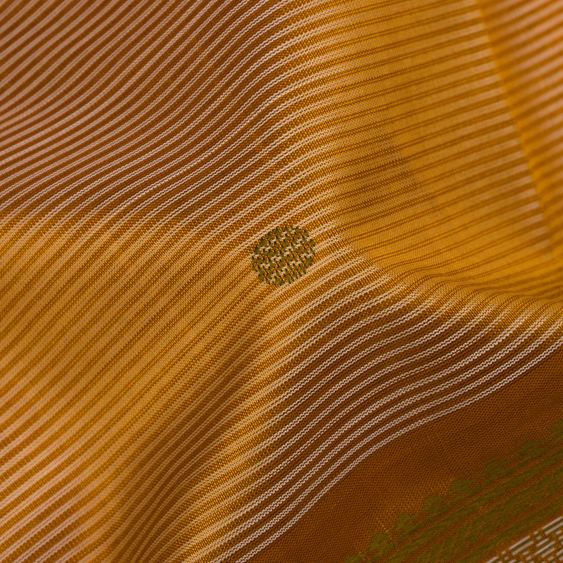 Kanakavalli Silk/Cotton Sari 23-598-HS005-07355 - Fabric View