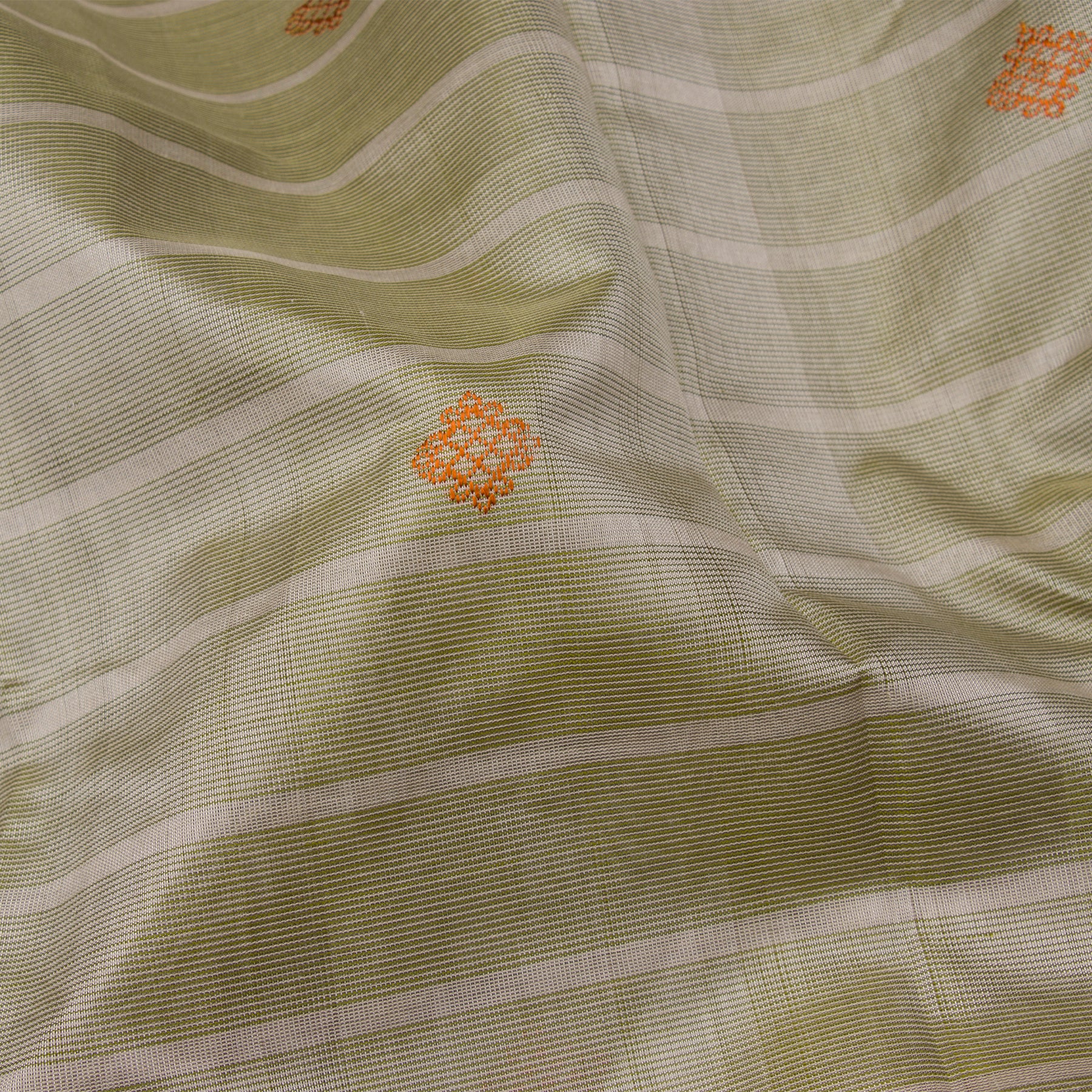 Kanakavalli Silk/Cotton Sari 23-598-HS005-14762 - Fabric View