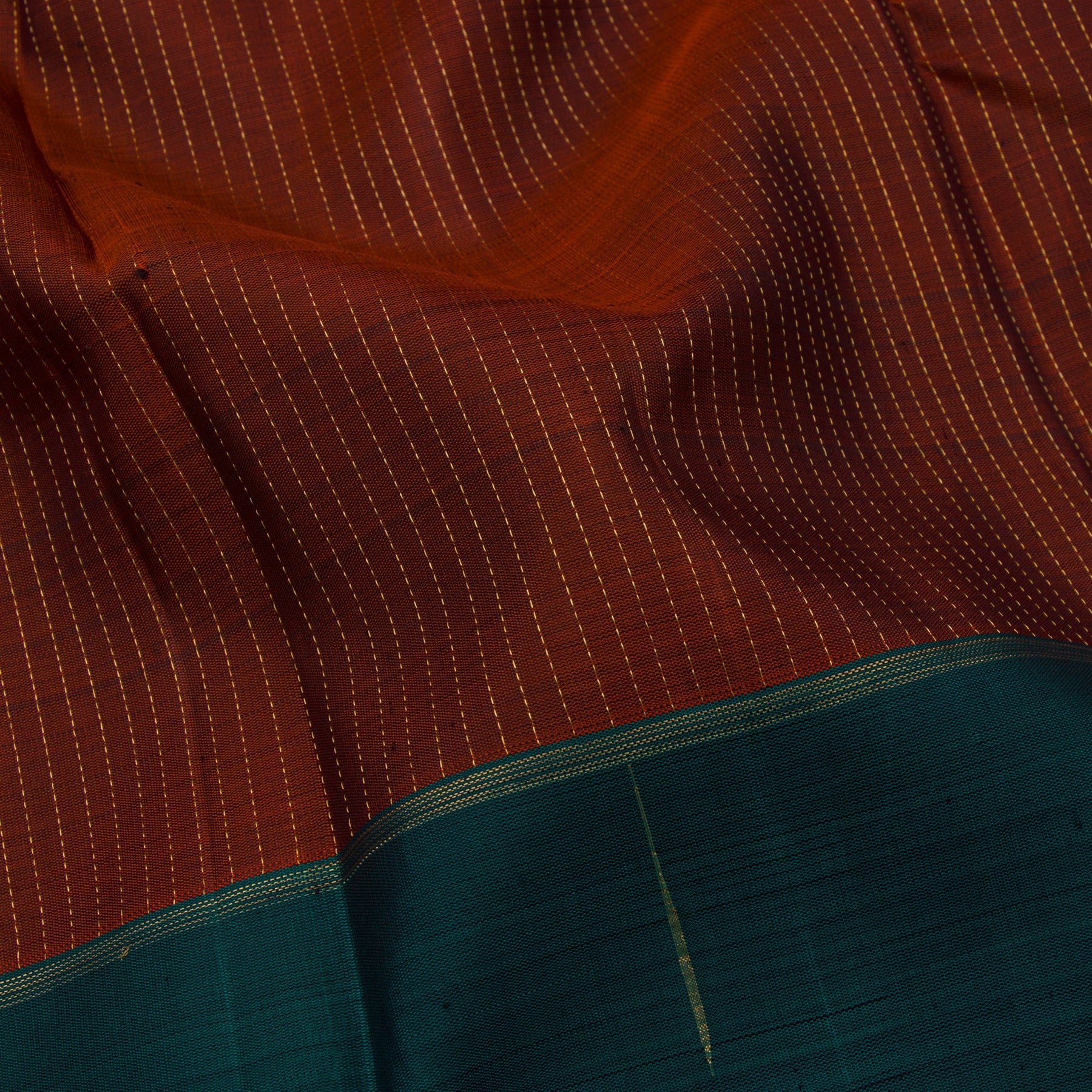 Kanakavalli Kanjivaram Silk Sari 23-599-HS001-00710 - Fabric View