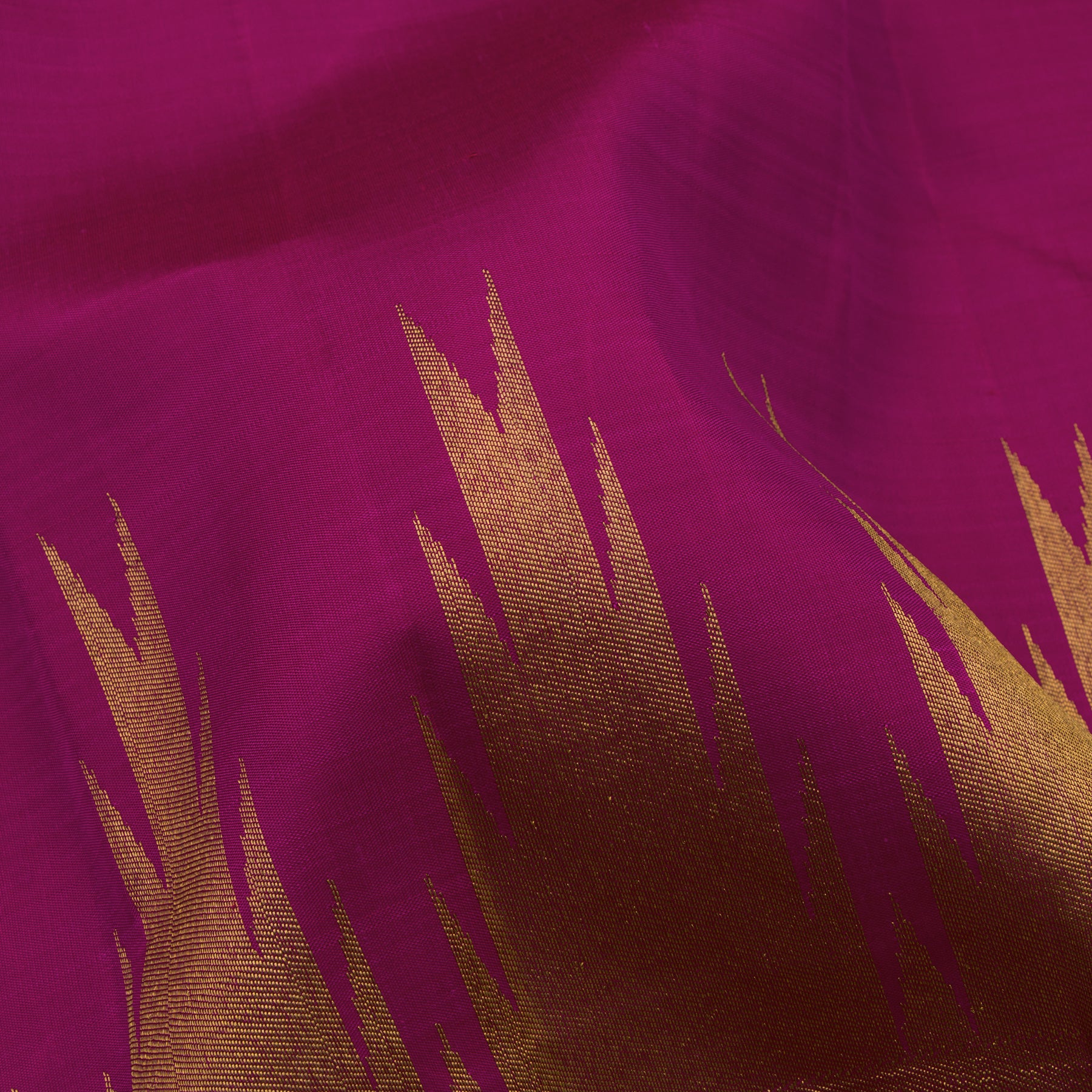 Kanakavalli Kanjivaram Silk Sari 23-599-HS001-01541 - Fabric View