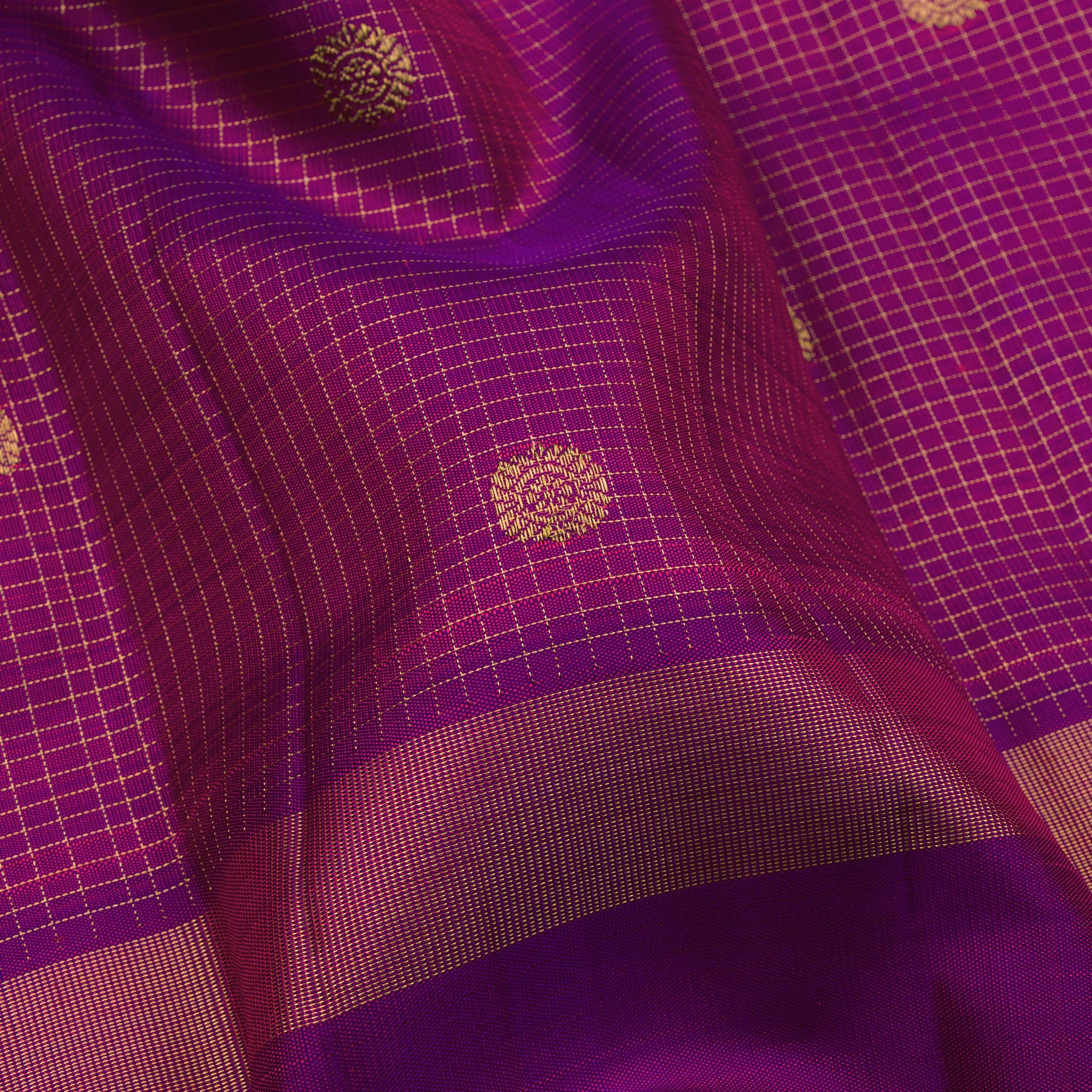 Kanakavalli Kanjivaram Silk Sari 23-599-HS001-03158 - Fabric View