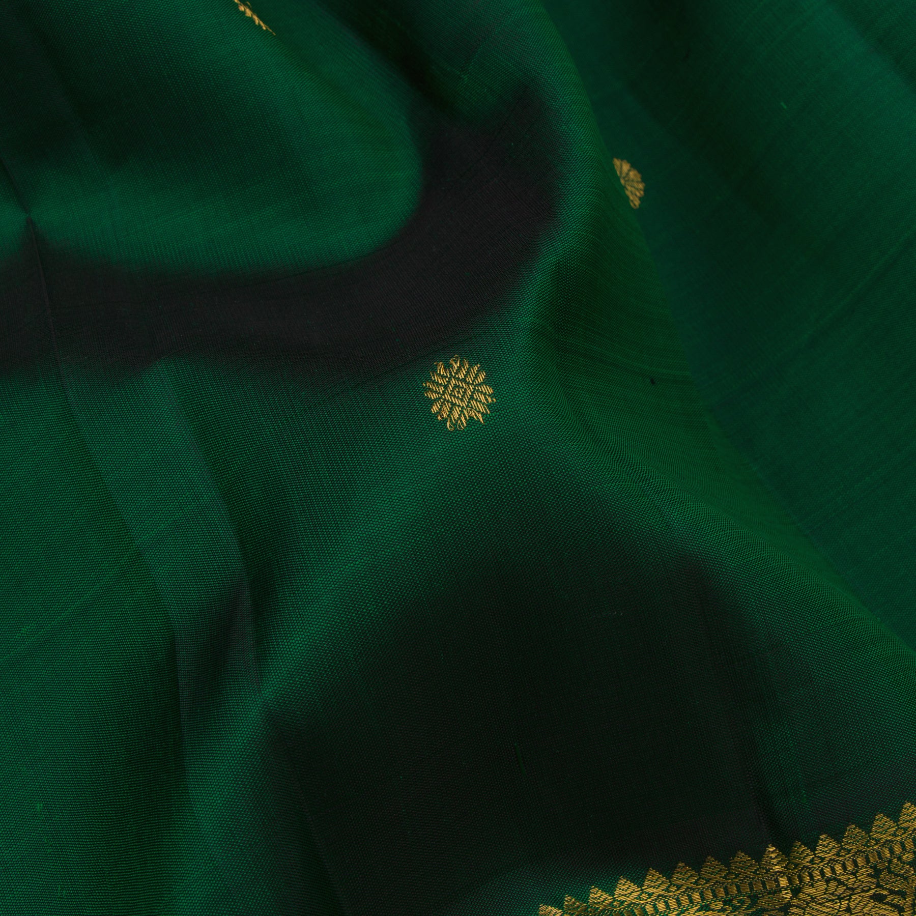 Kanakavalli Kanjivaram Silk Sari 23-599-HS001-03192 - Fabric View