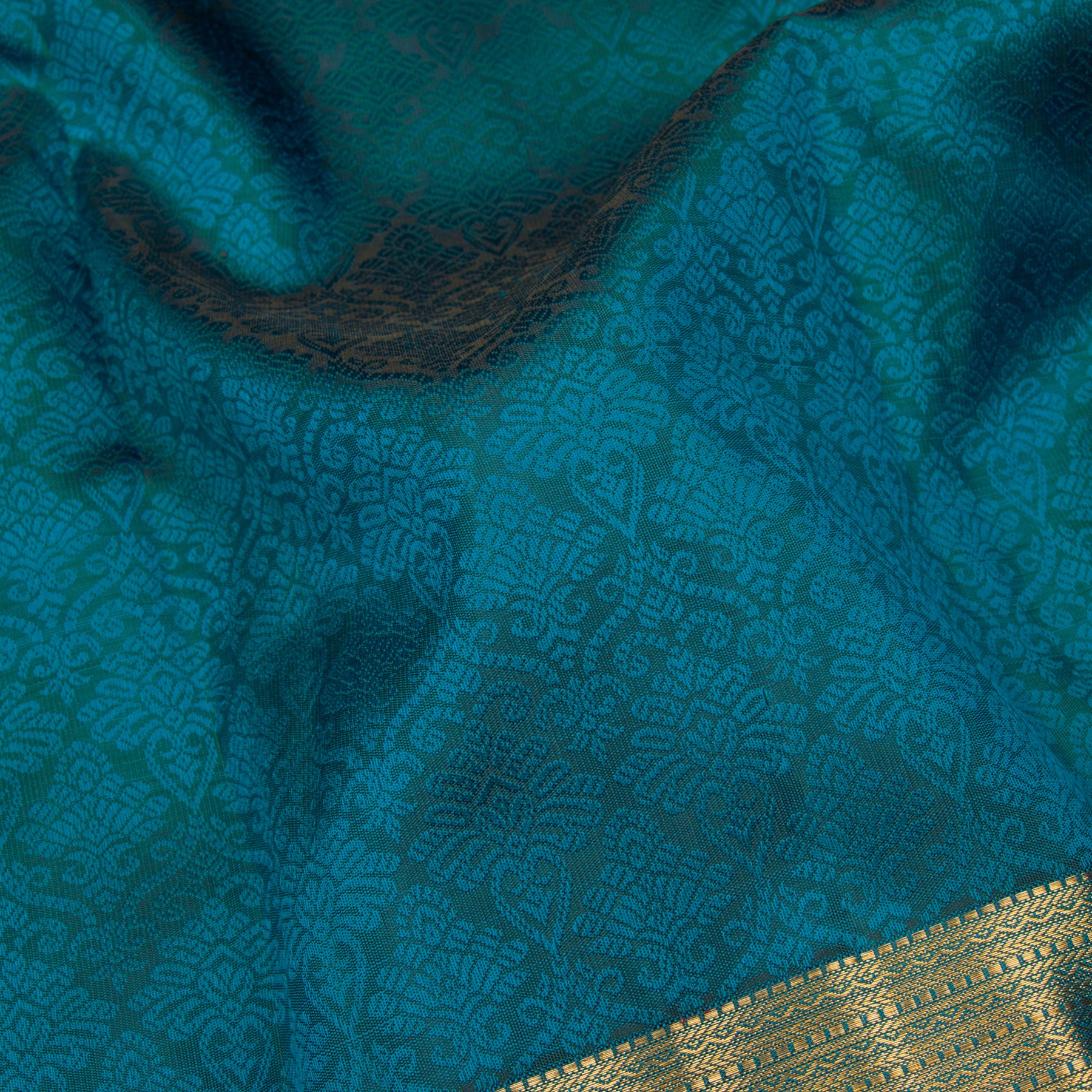 Kanakavalli Kanjivaram Silk Sari 23-599-HS001-04041 - Fabric View