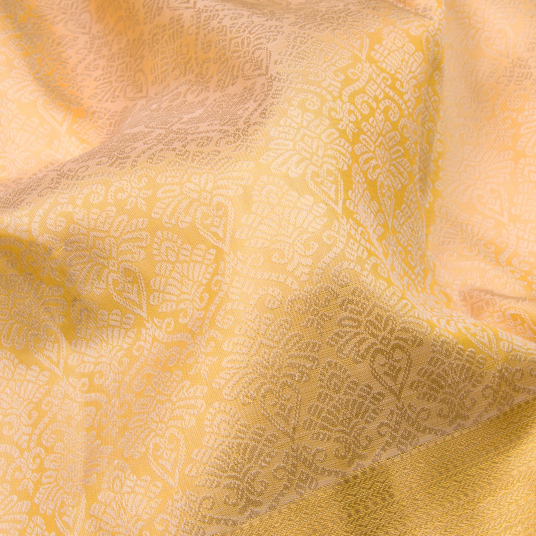 Kanakavalli Kanjivaram Silk Sari 23-599-HS001-04044 - Fabric View