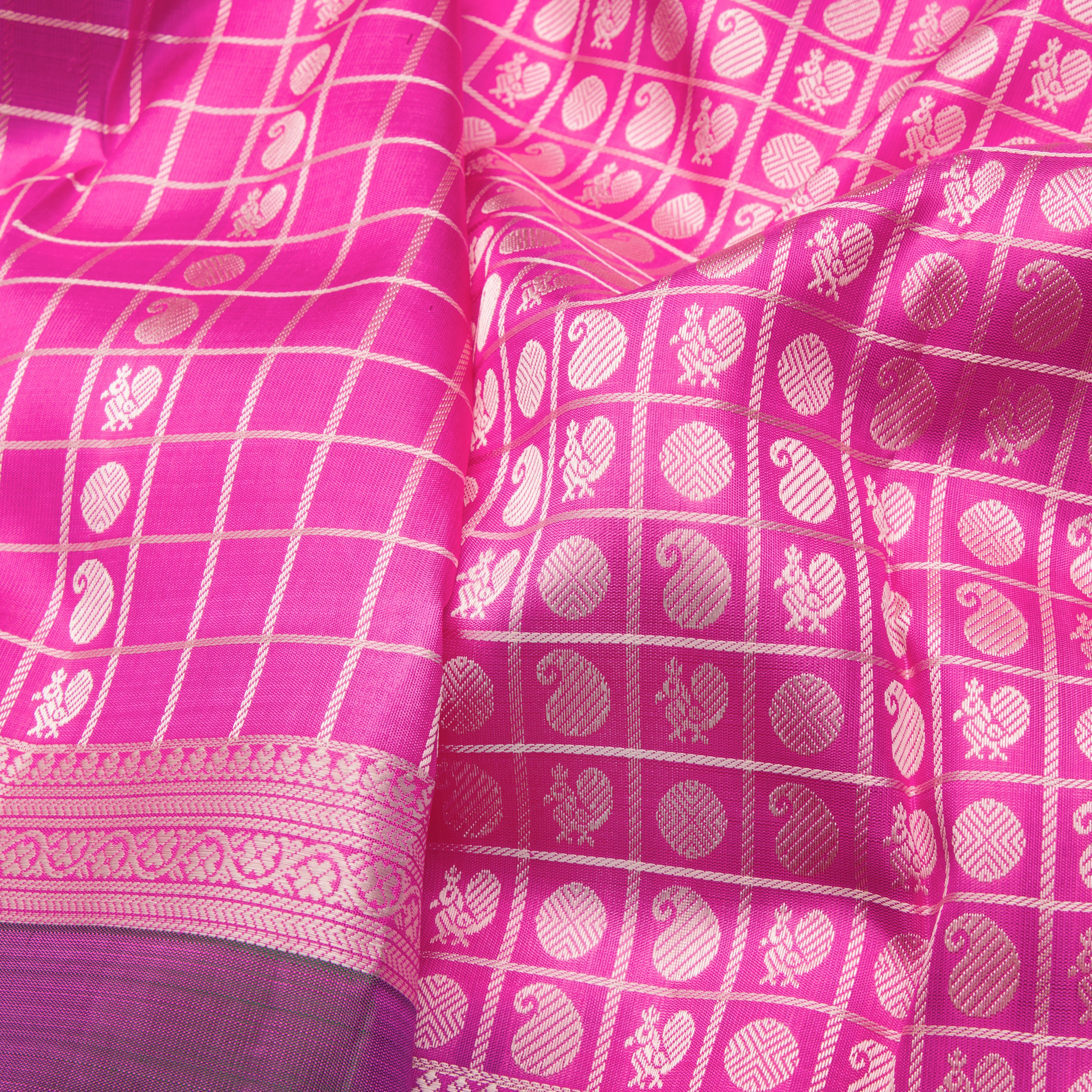 Kanakavalli Kanjivaram Silk Sari 23-599-HS001-04095 - Fabric View