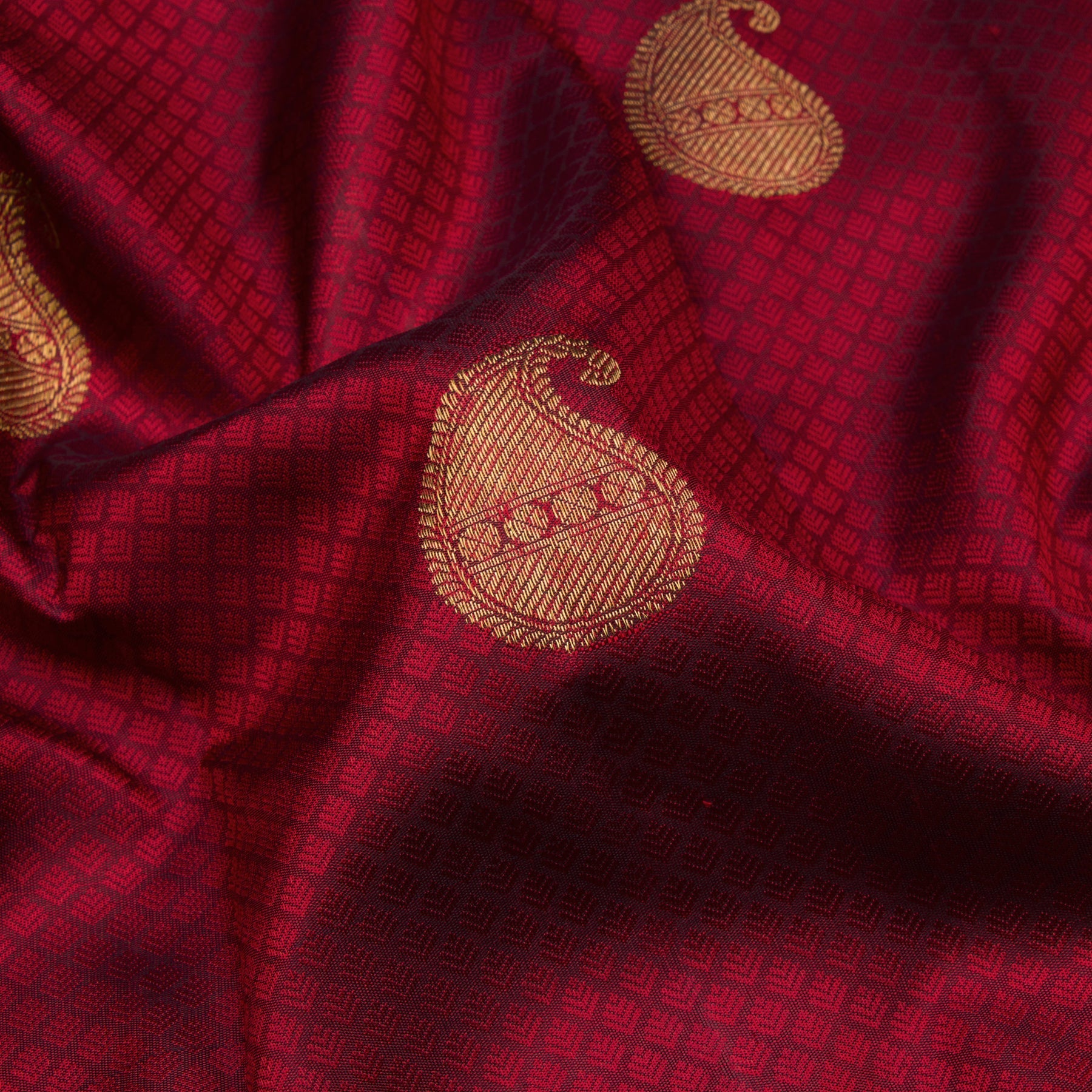 Kanakavalli Kanjivaram Silk Sari 23-599-HS001-05262 - Fabric View
