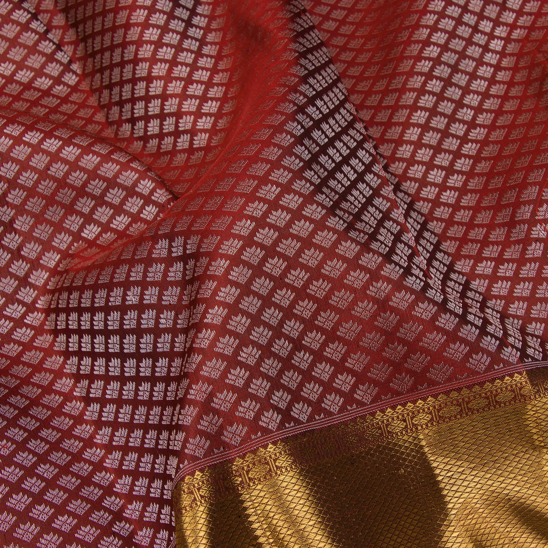 Kanakavalli Kanjivaram Silk Sari 23-599-HS001-05992 - Fabric View