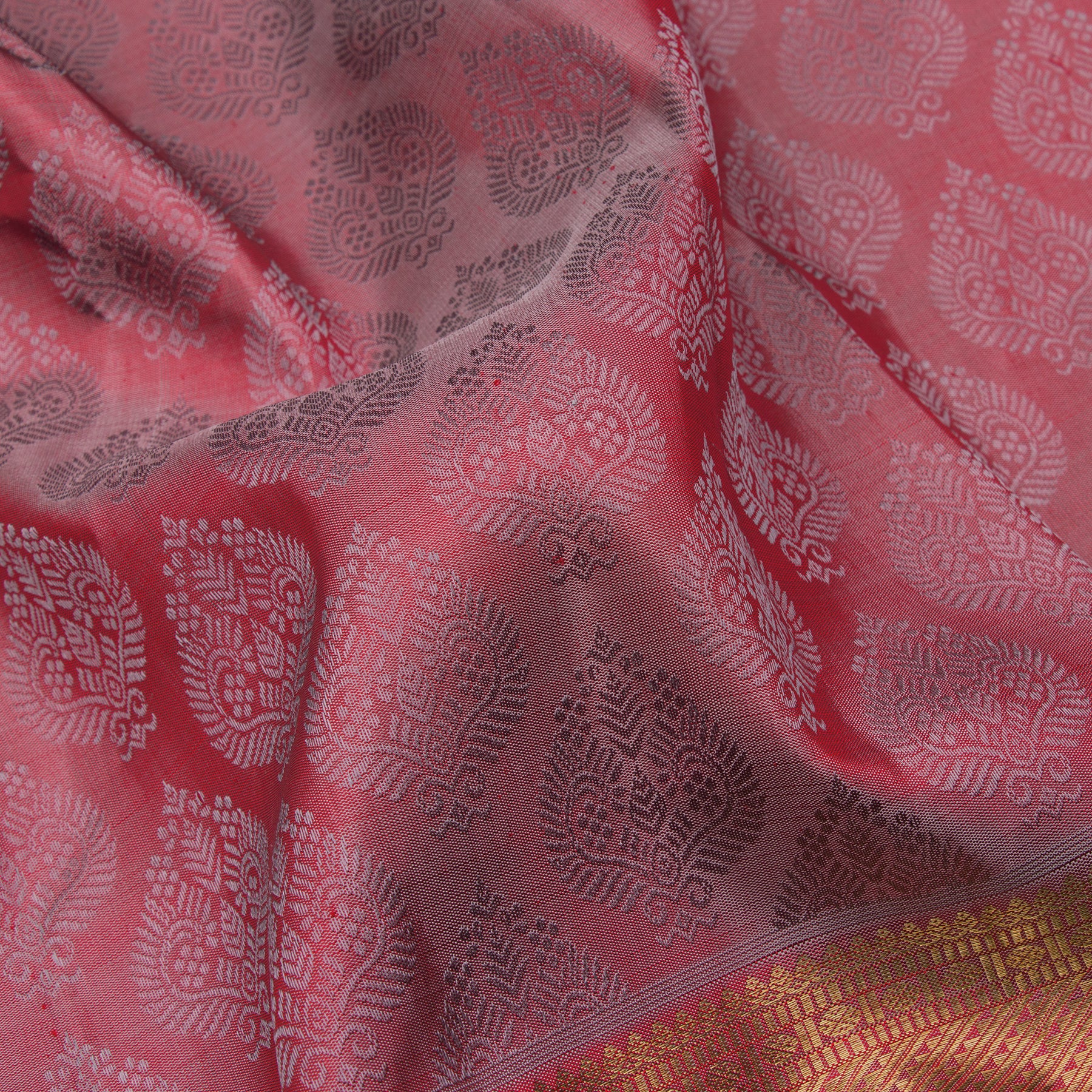 Kanakavalli Kanjivaram Silk Sari 23-599-HS001-06141 - Fabric View
