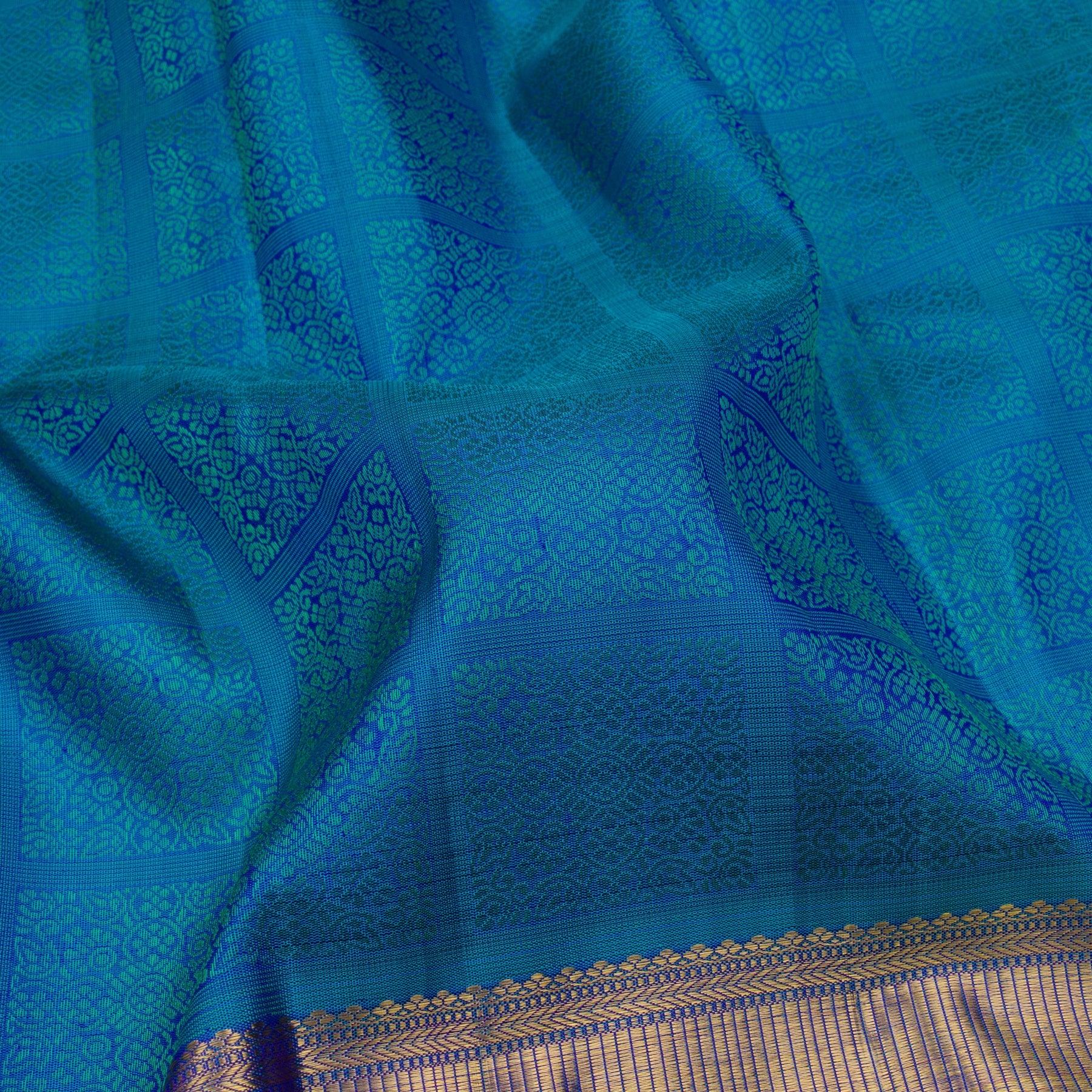 Kanakavalli Kanjivaram Silk Sari 23-599-HS001-08225 - Fabric View