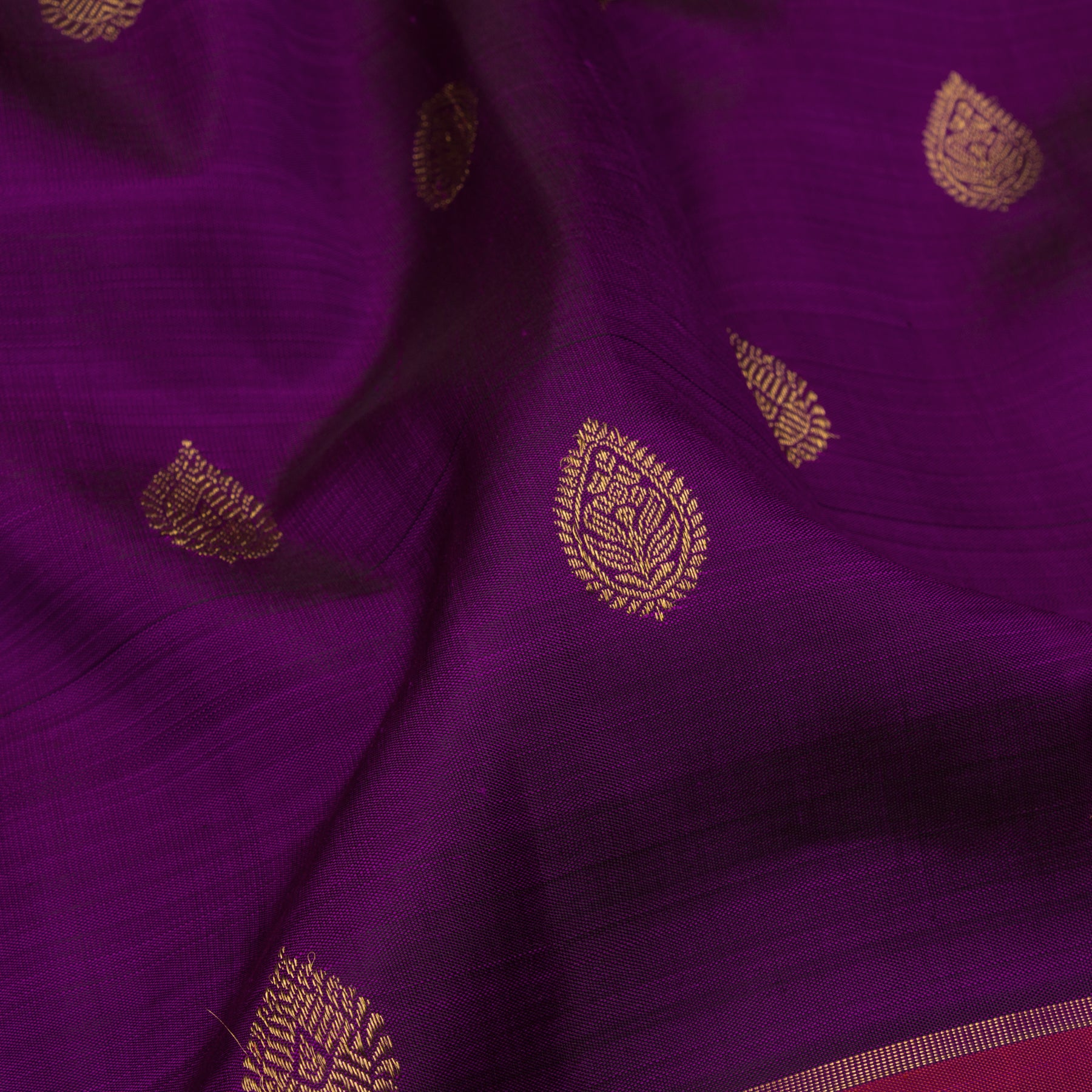 Kanakavalli Kanjivaram Silk Sari 23-599-HS001-09670 - Fabric View
