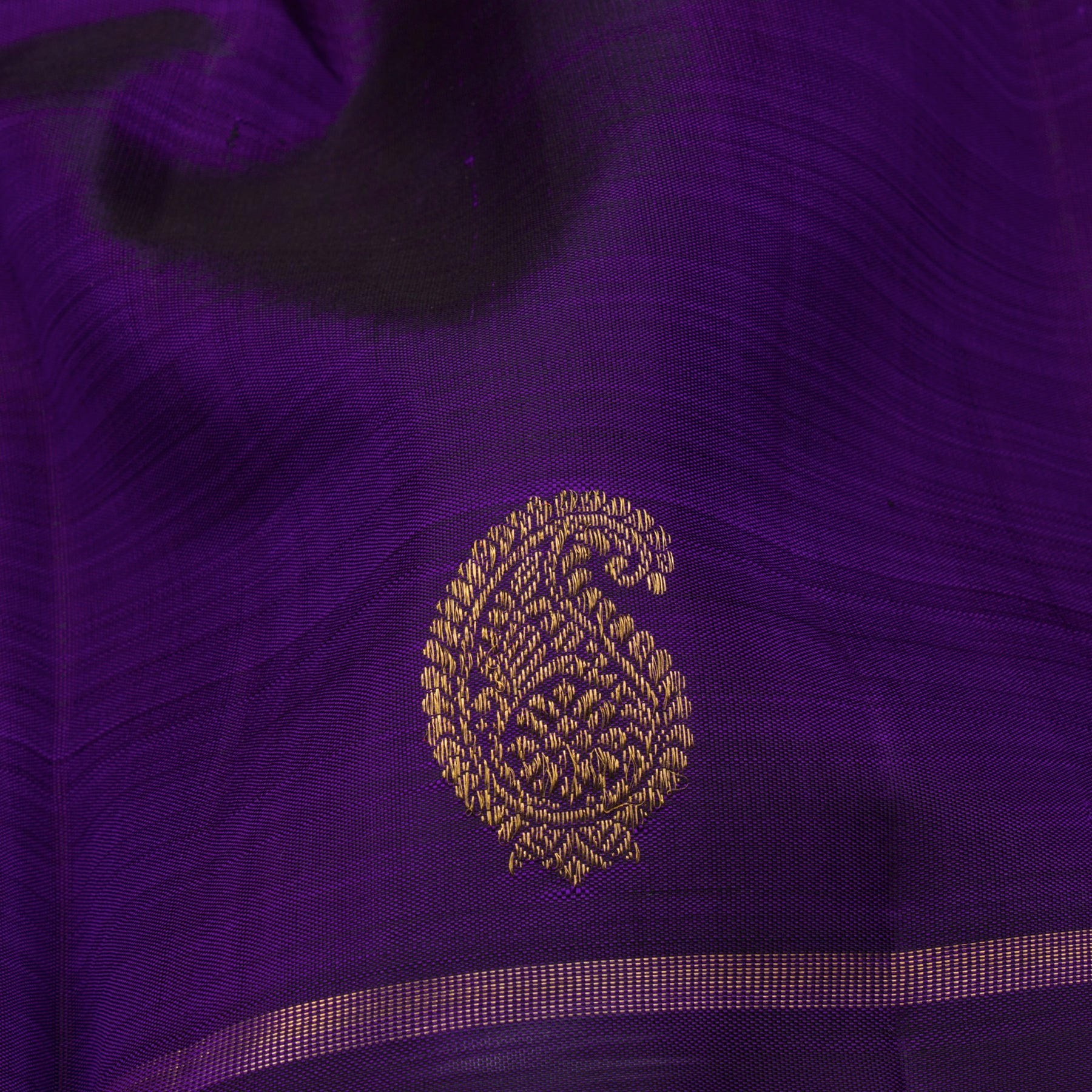 Kanakavalli Kanjivaram Silk Sari 23-599-HS001-11121 - Fabric View