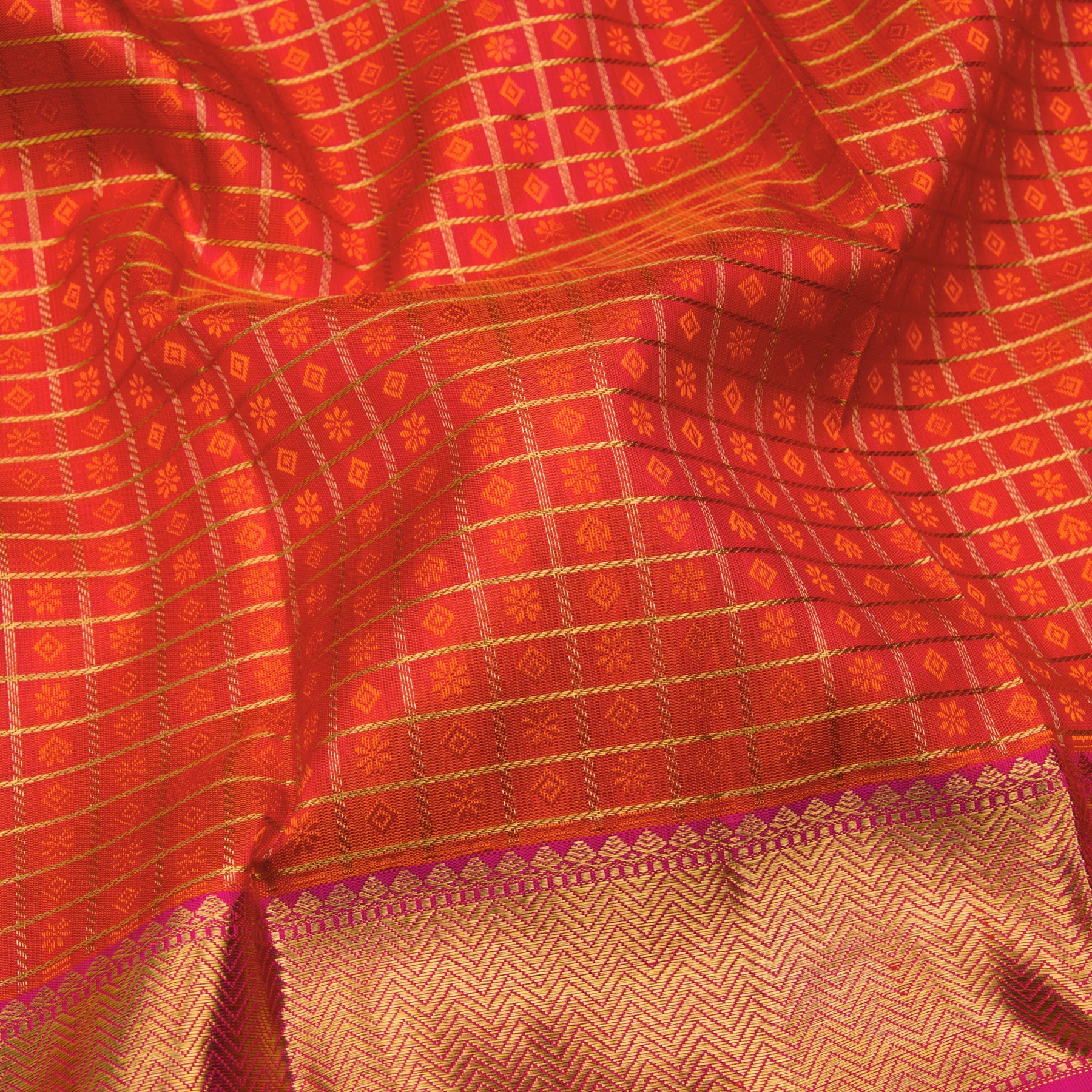 Kanakavalli Kanjivaram Silk Sari 23-599-HS001-12418 - Fabric View