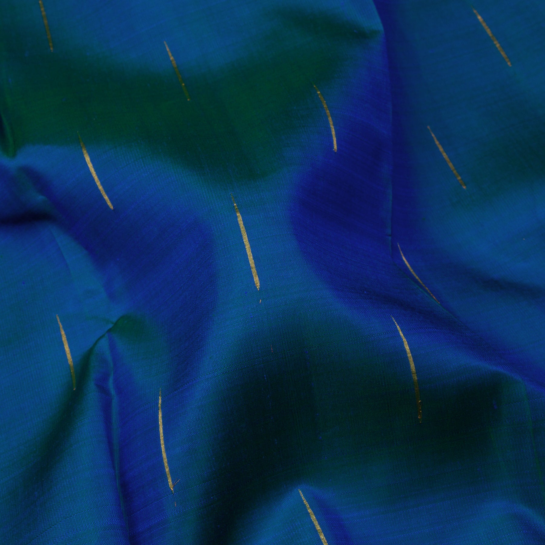 Kanakavalli Kanjivaram Silk Sari 23-599-HS001-13788 - Fabric View