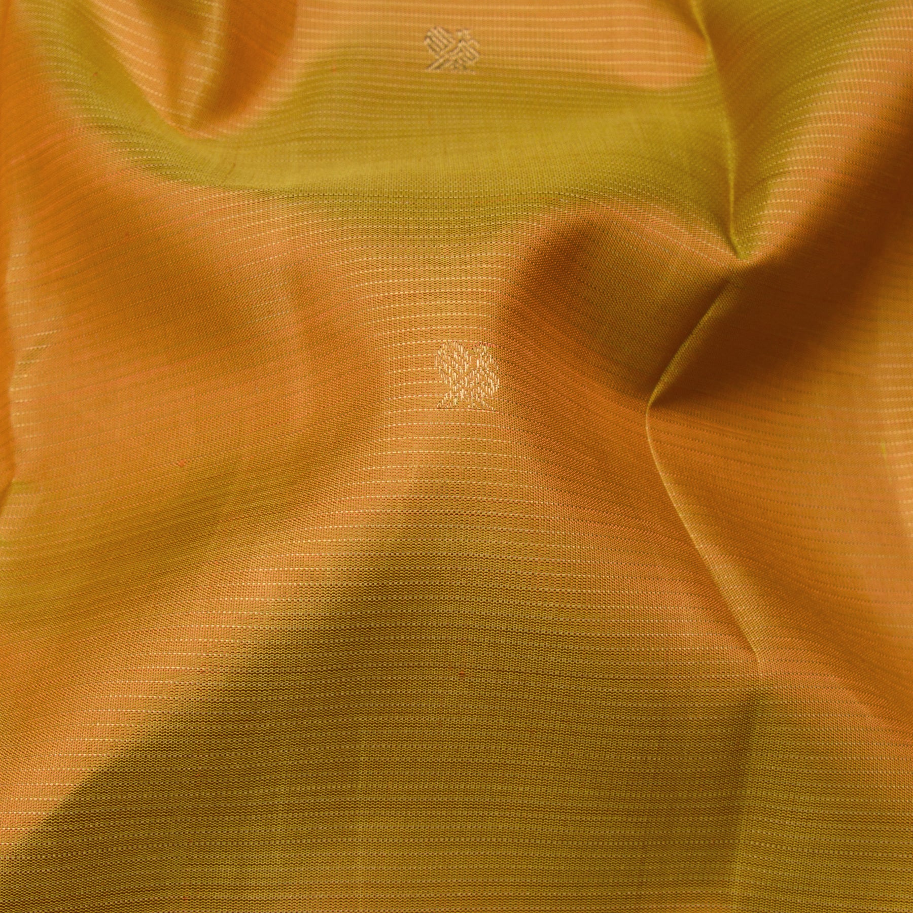 Kanakavalli Kanjivaram Silk Sari 23-599-HS001-13894 - Fabric View