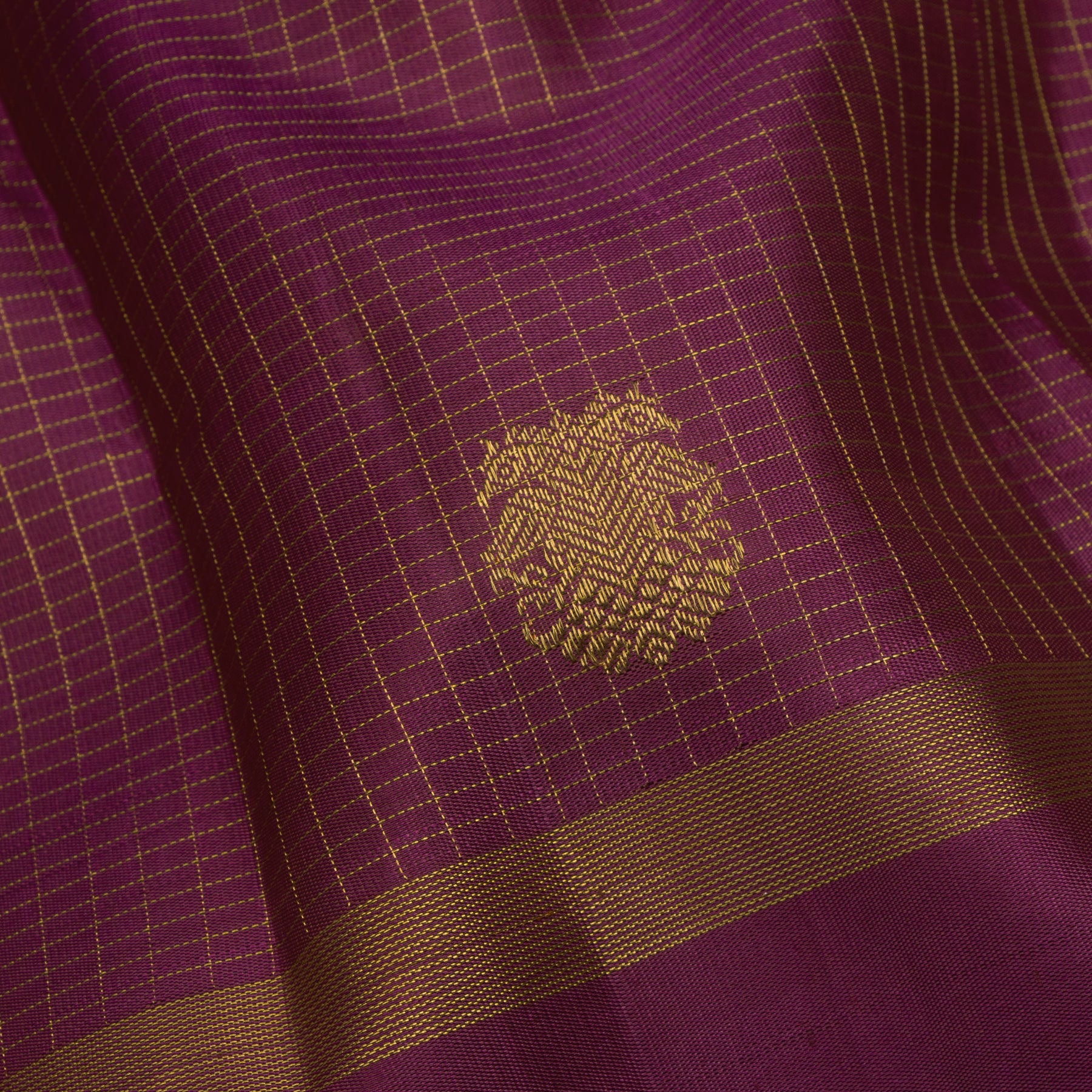 Kanakavalli Kanjivaram Silk Sari 23-599-HS001-14411 - Fabric View