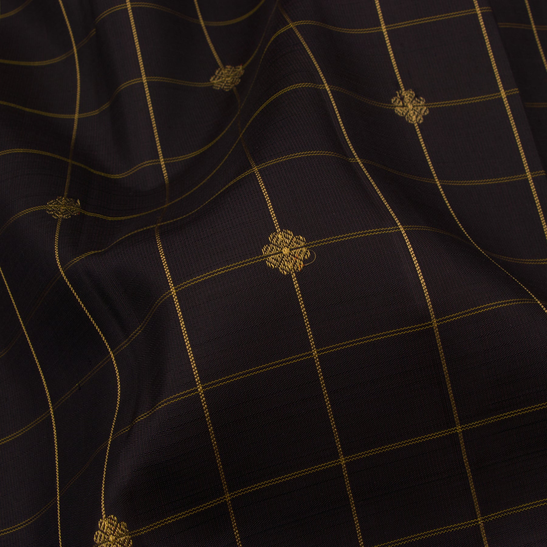 Kanakavalli Kanjivaram Silk Sari 23-611-HS001-02332 - Fabric View