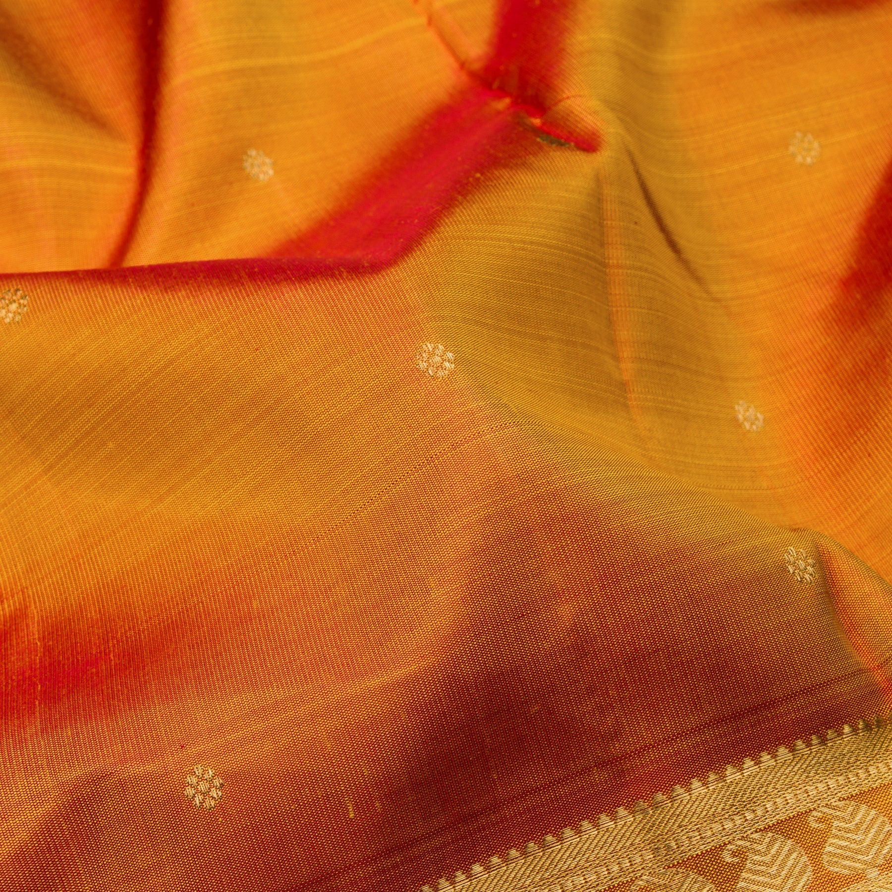 Kanakavalli Kanjivaram Silk Sari 23-611-HS001-04550 - Fabric View