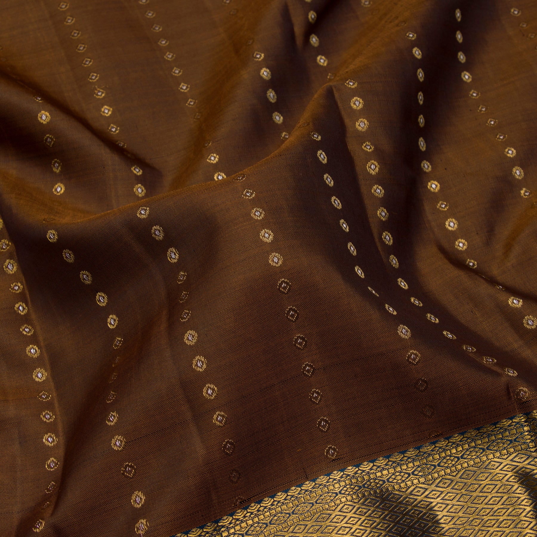 Kanakavalli Kanjivaram Silk Sari 23-611-HS001-06167 - Fabric View