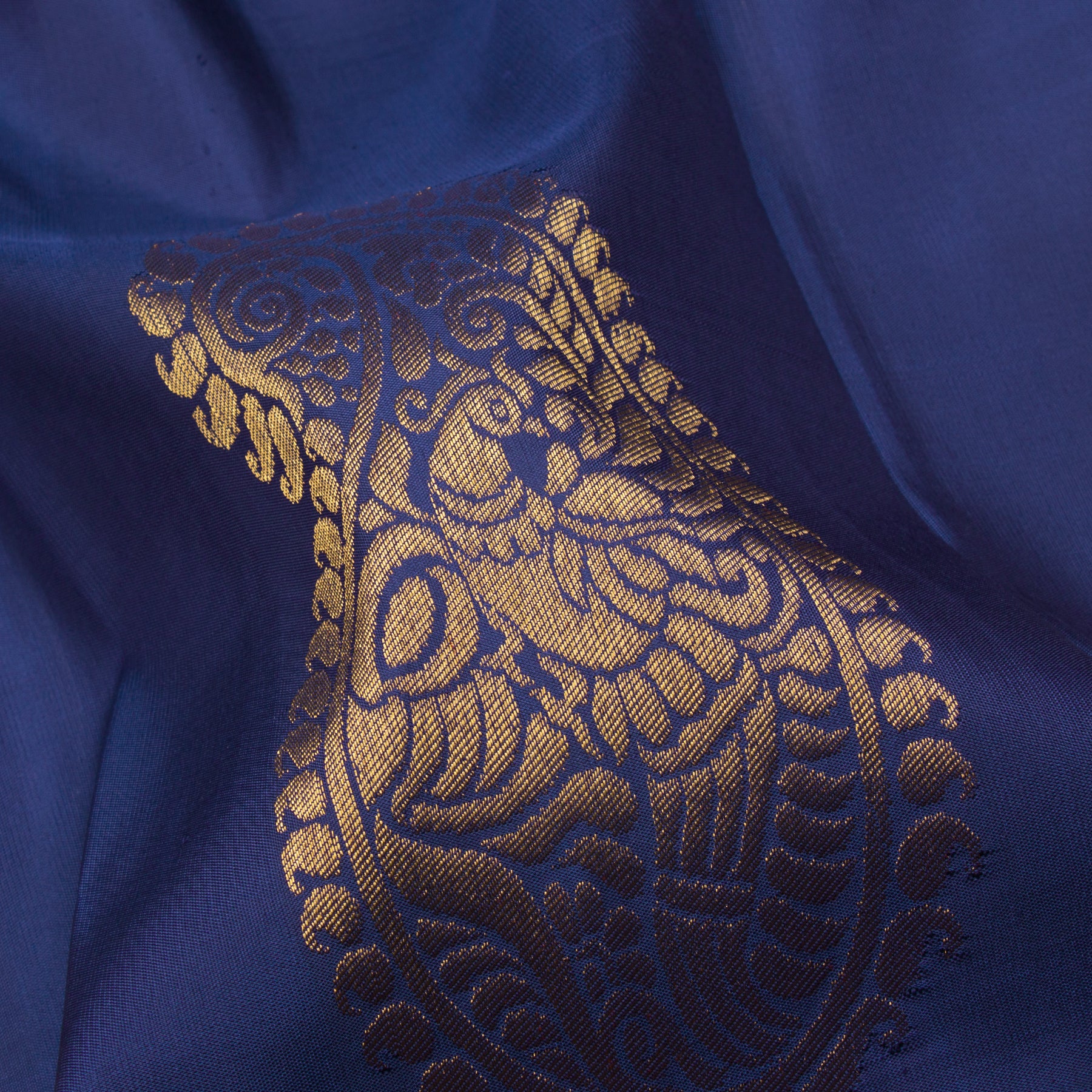 Kanakavalli Kanjivaram Silk Sari 23-611-HS001-11883 - Fabric View