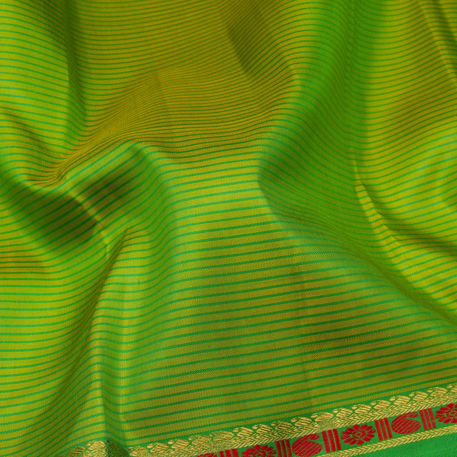 Kanakavalli Kanjivaram Silk Sari 23-611-HS001-12933 - Fabric View