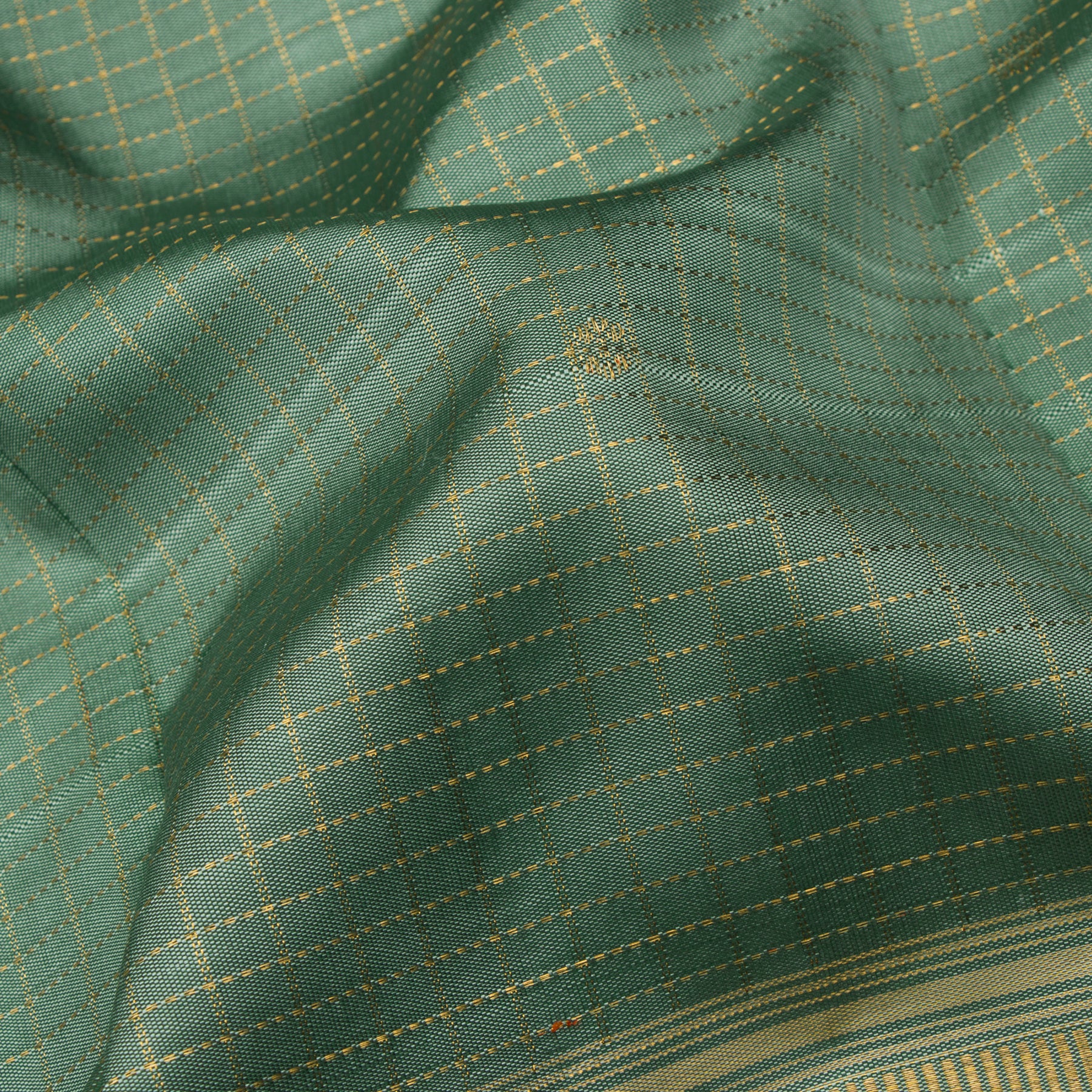 Kanakavalli Kanjivaram Silk Sari 23-611-HS001-14041 - Fabric View