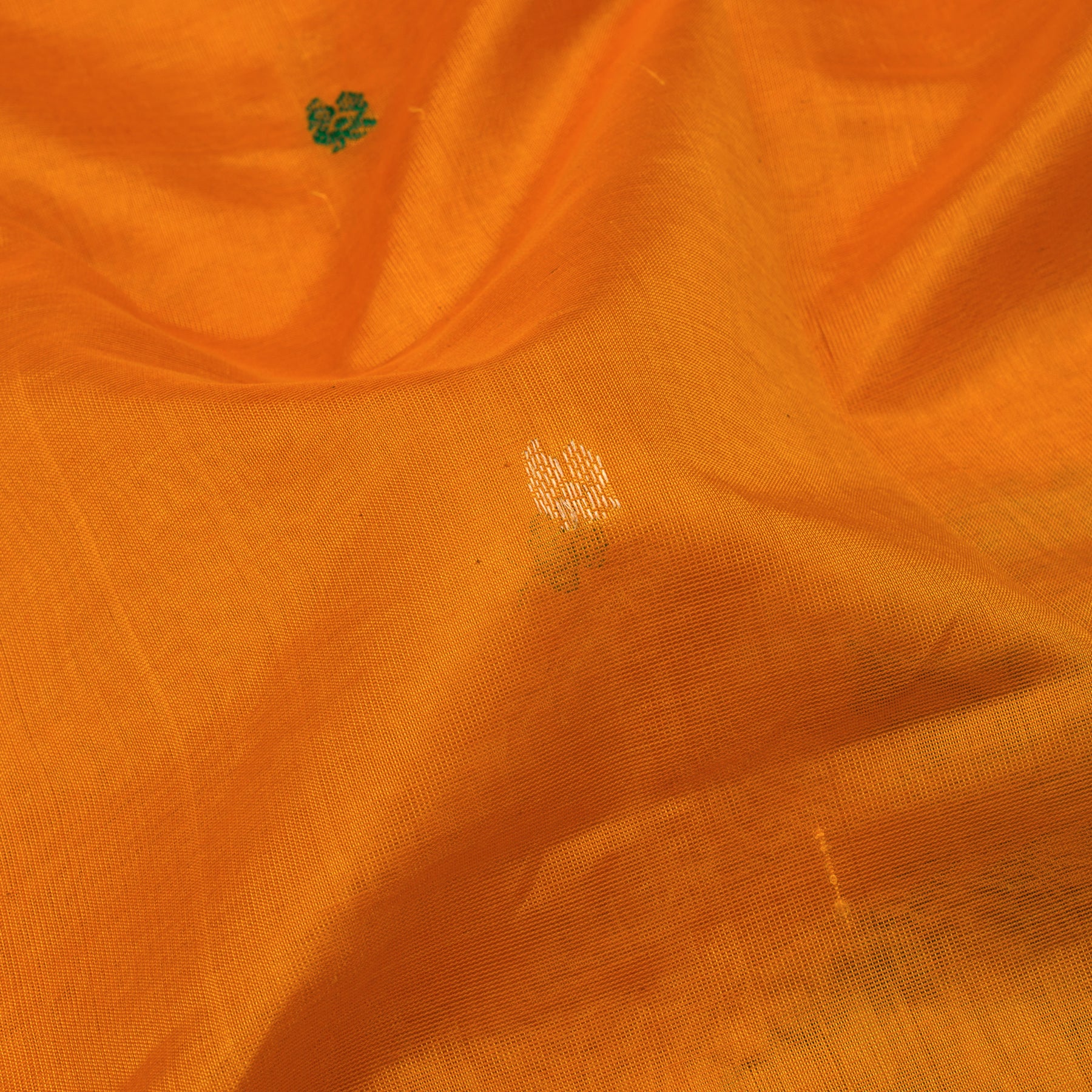 Kanakavalli Silk/Cotton Sari 23-613-HS005-09521 - Fabric View