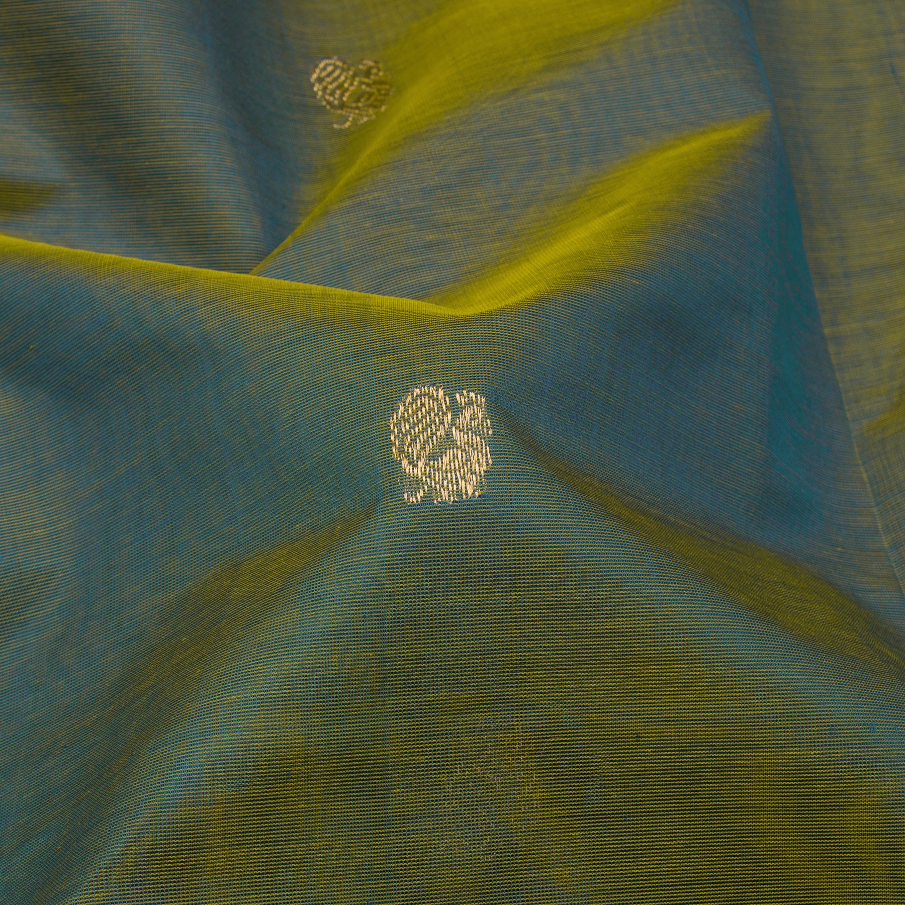 Kanakavalli Silk/Cotton Sari 23-613-HS005-11955 - Fabric View