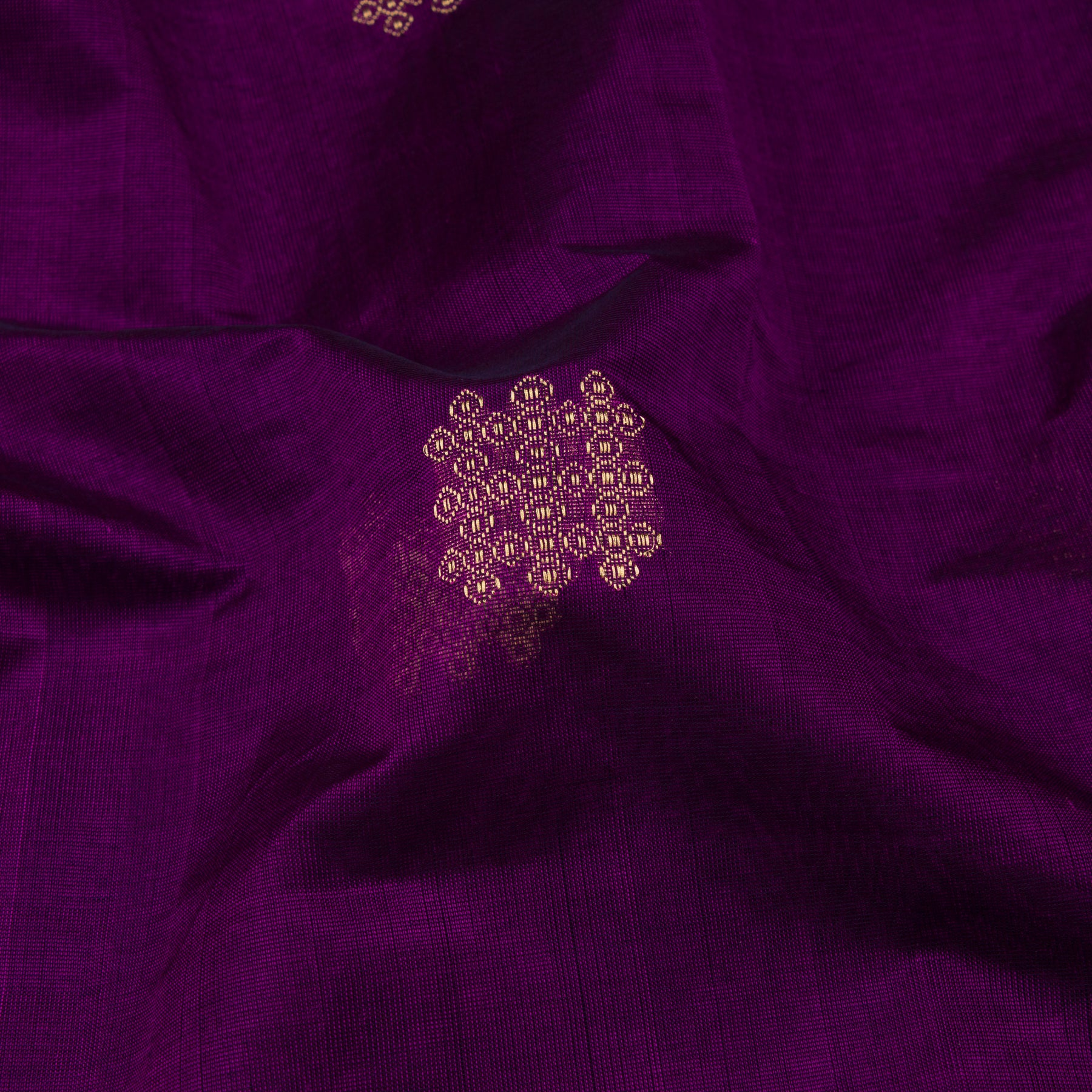 Kanakavalli Silk/Cotton Sari 23-613-HS005-14210 - Fabric View