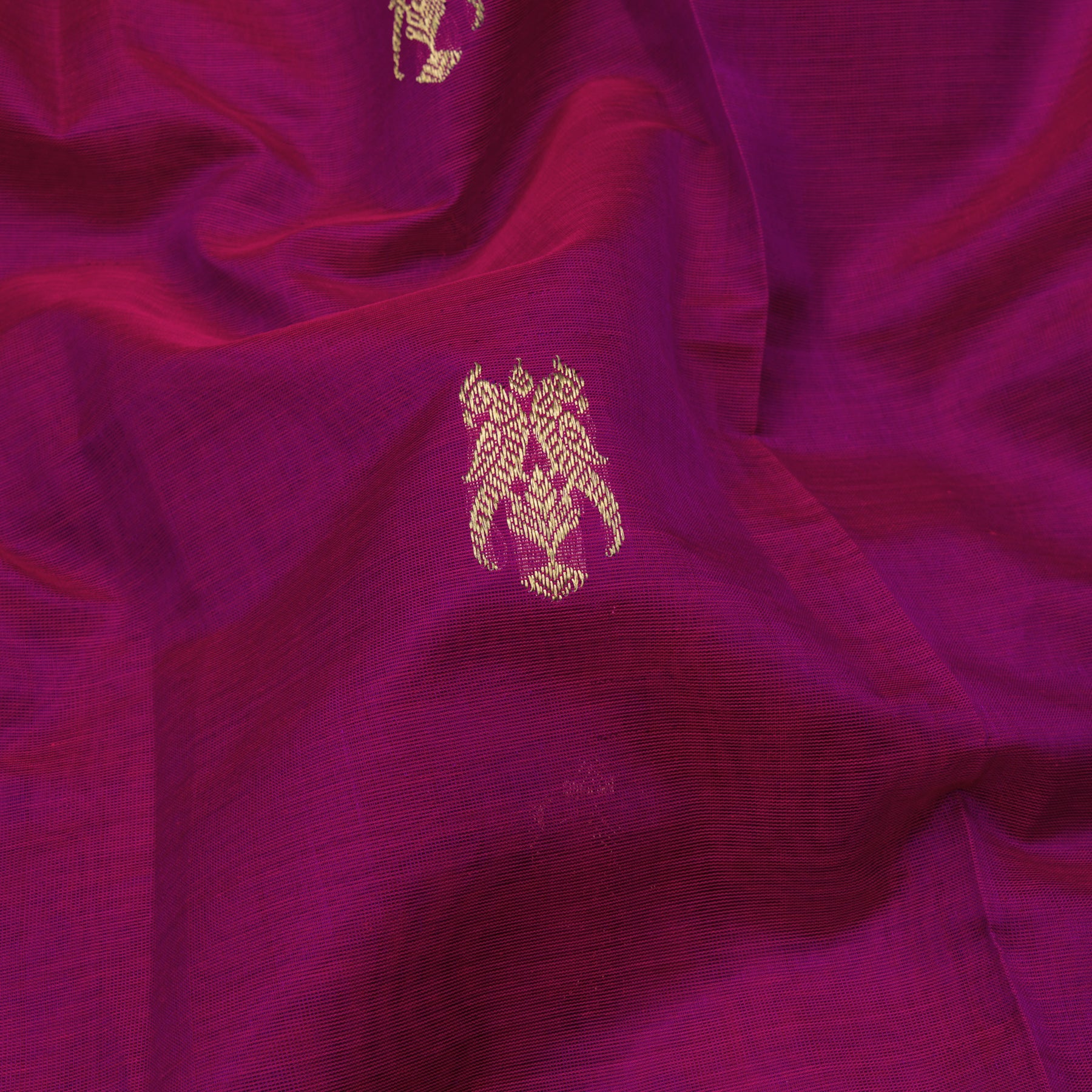 Kanakavalli Silk/Cotton Sari 23-613-HS005-14230 - Fabric View