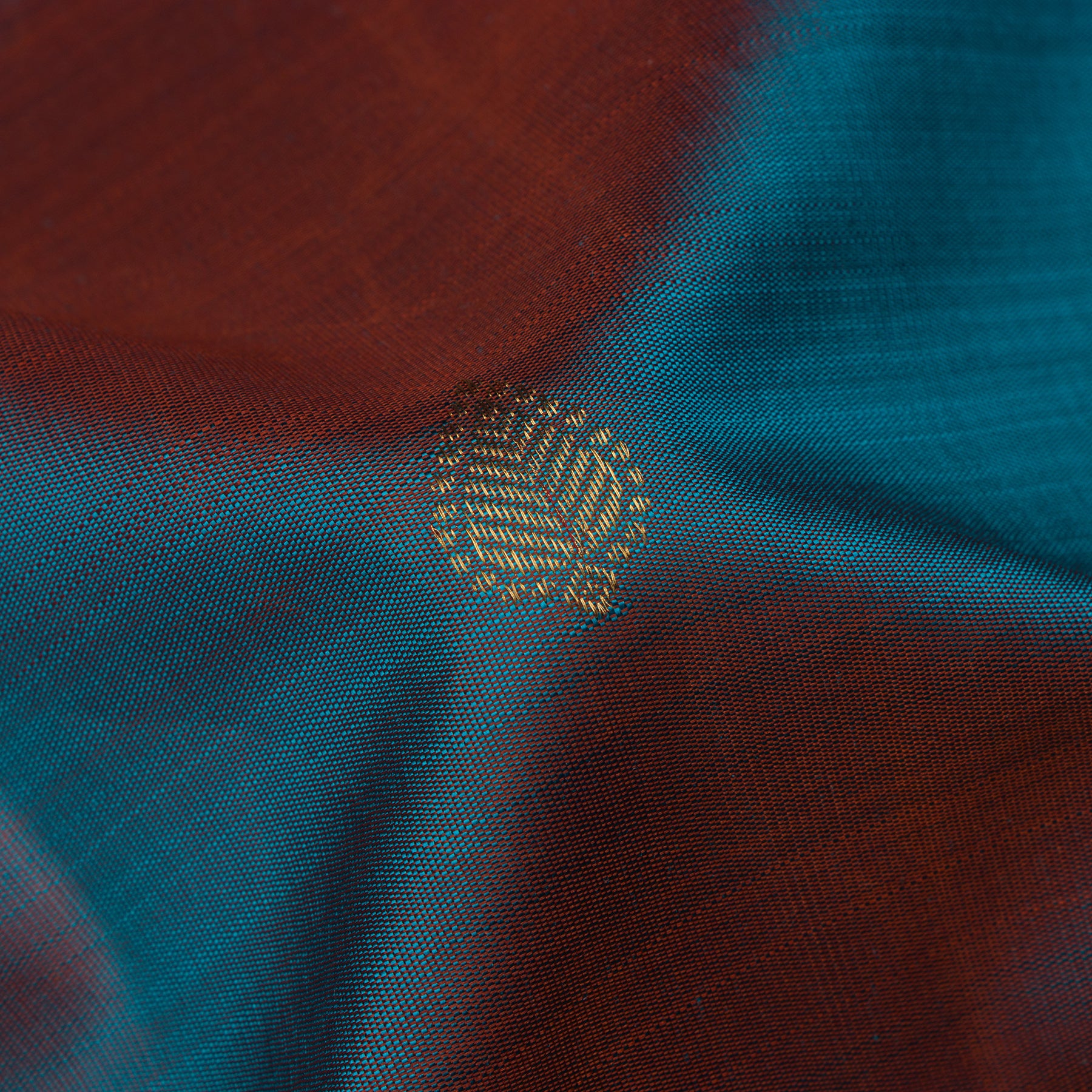 Kanakavalli Kanjivaram Silk Sari 24-040-HS001-02470 - Fabric View