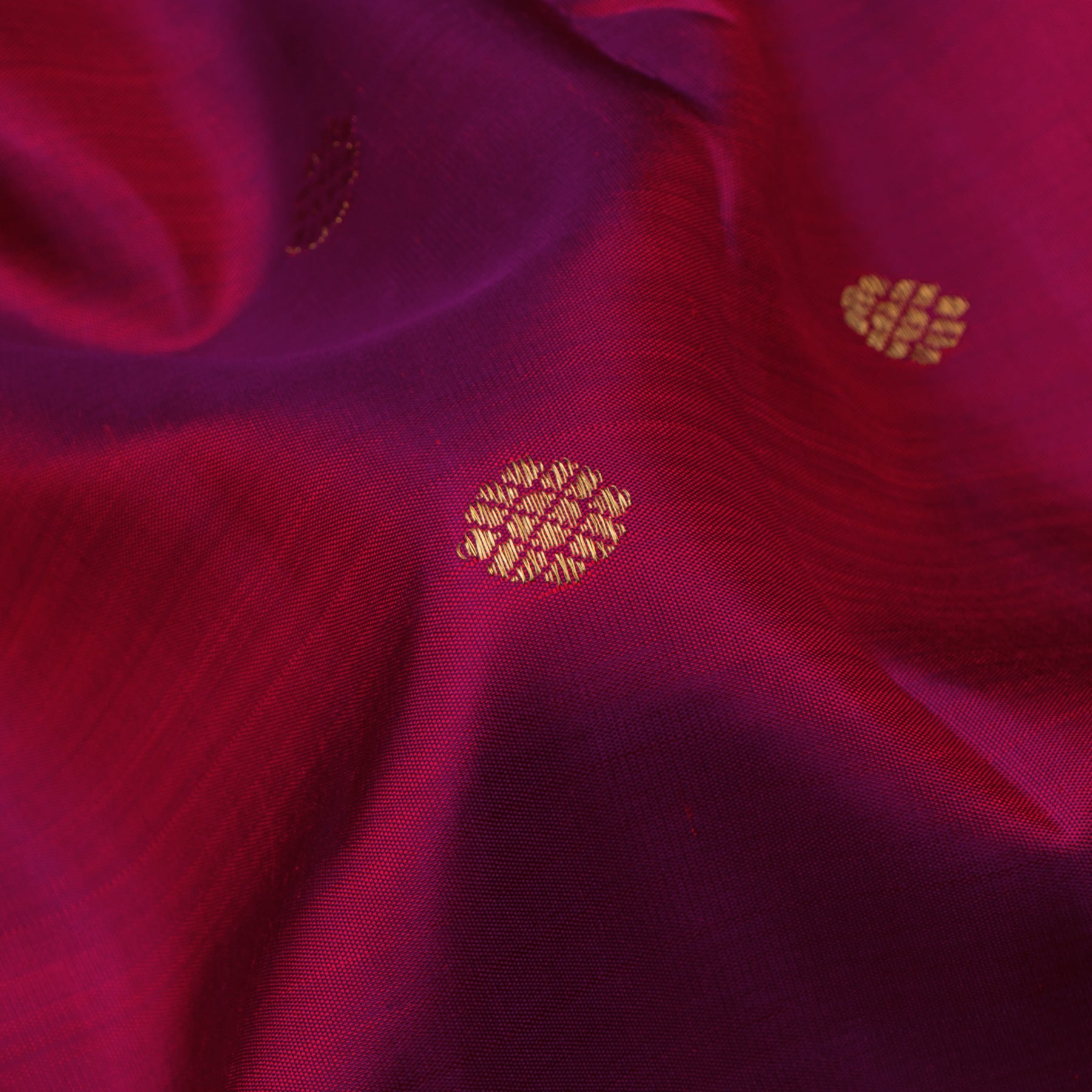 Kanakavalli Kanjivaram Silk Sari 24-040-HS001-10495 - Fabric View