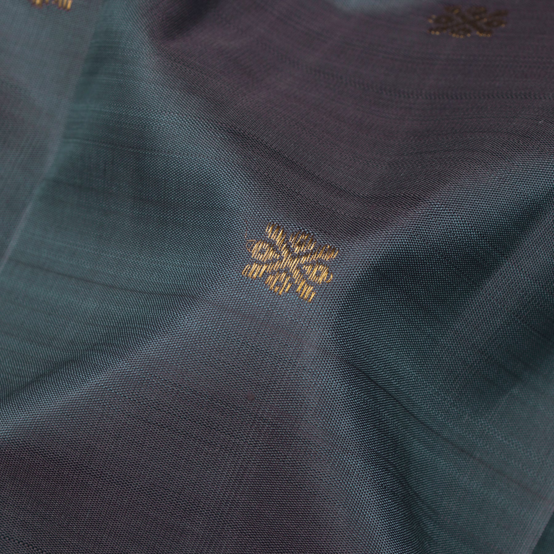 Kanakavalli Kanjivaram Silk Sari 24-040-HS001-10949 - Fabric View