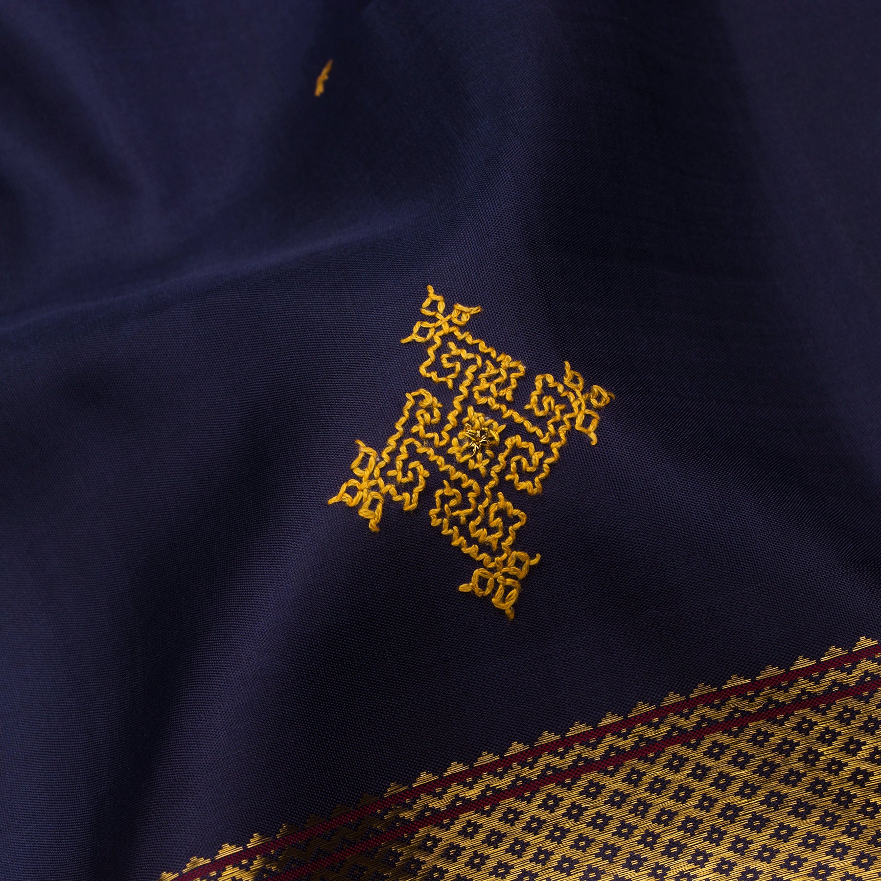 Kanakavalli Kanjivaram Silk Sari 24-040-HS001-12347 - Fabric View