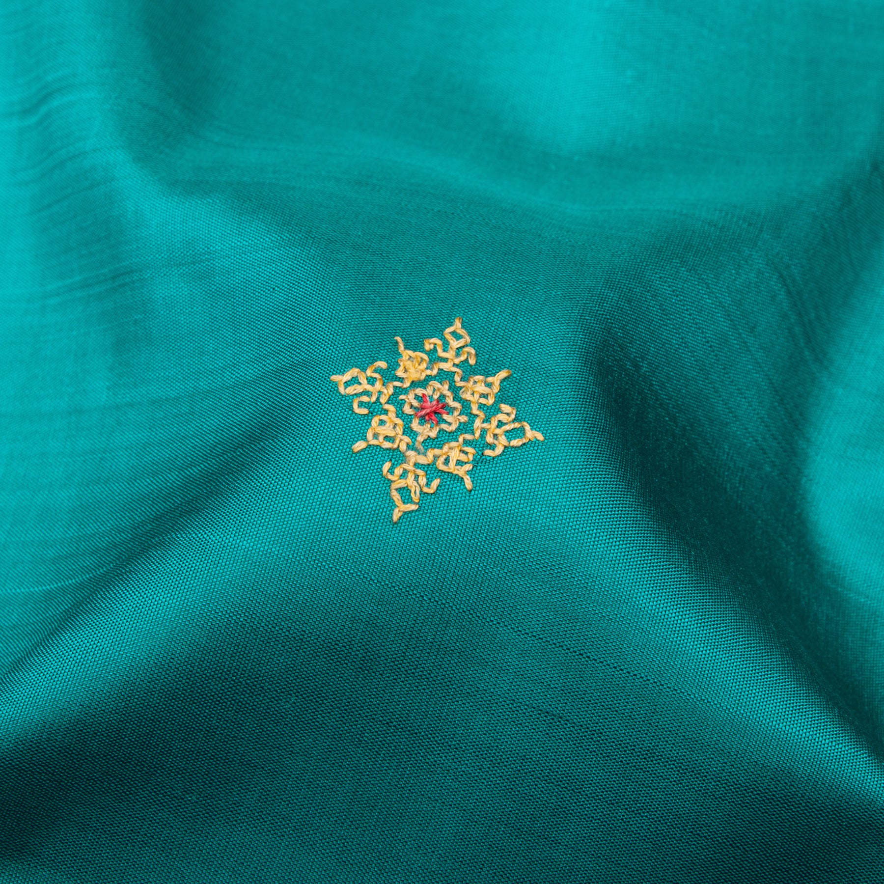 Kanakavalli X Kasuti Kanjivaram Silk Sari 24-040-HS001-12382 - Fabric View