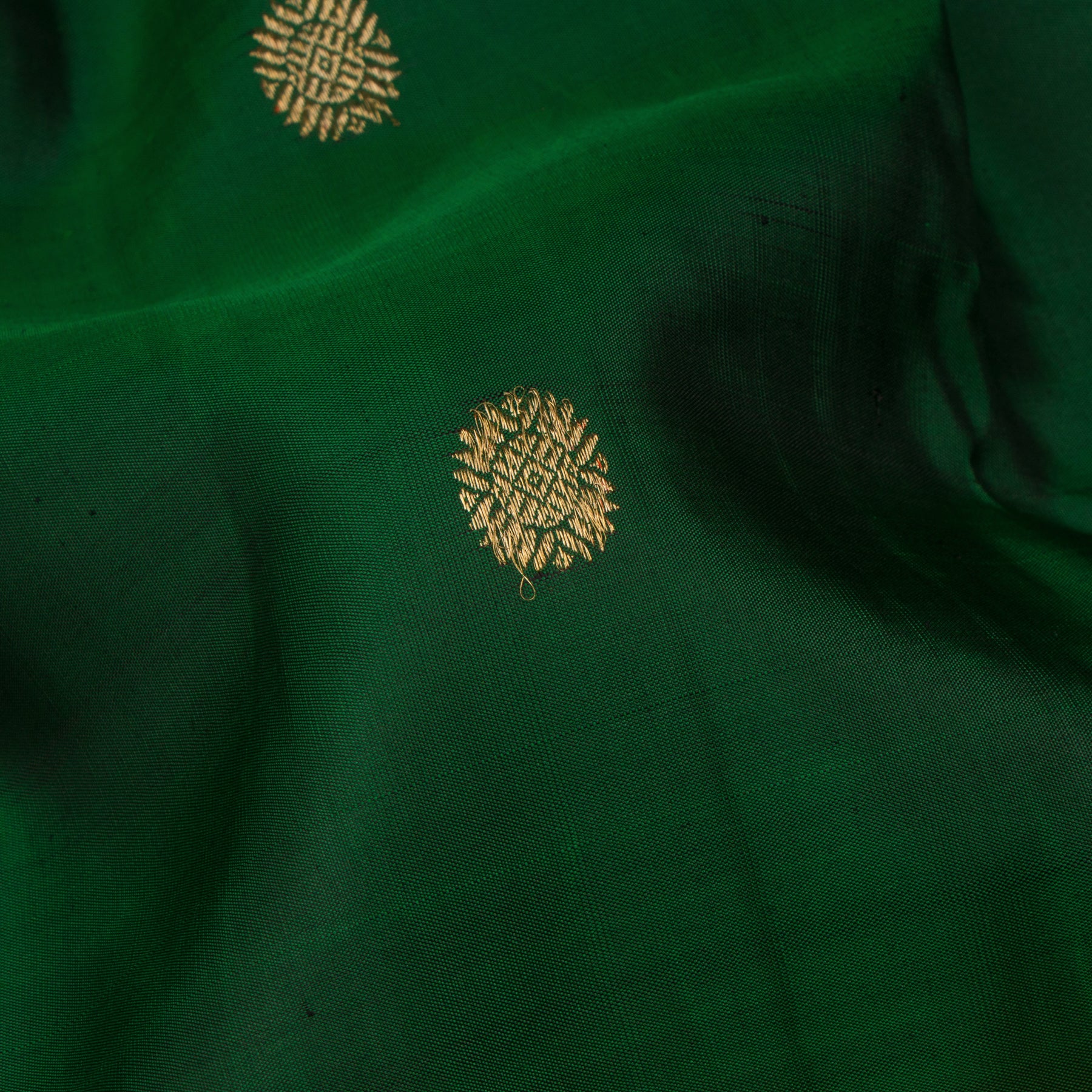 Kanakavalli Kanjivaram Silk Sari 24-040-HS001-12389 - Fabric View